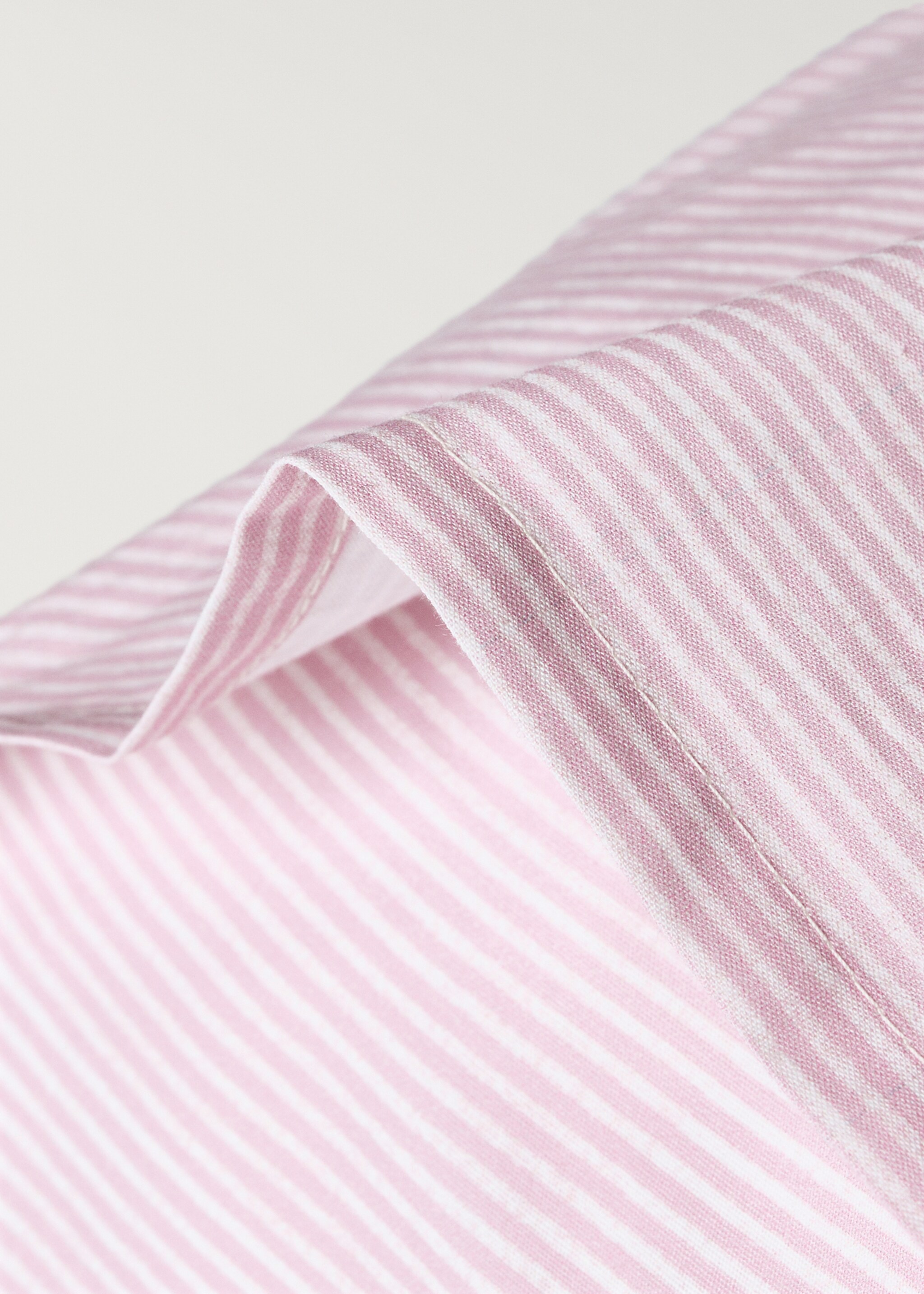 Παιδική μαξιλαροθήκη από βαμβακερό περκάλι με ρίγες 30x50 εκ - Λεπτομέρεια του προϊόντος 1, Ροζ Μέτριο. Ref: 87074086-00.