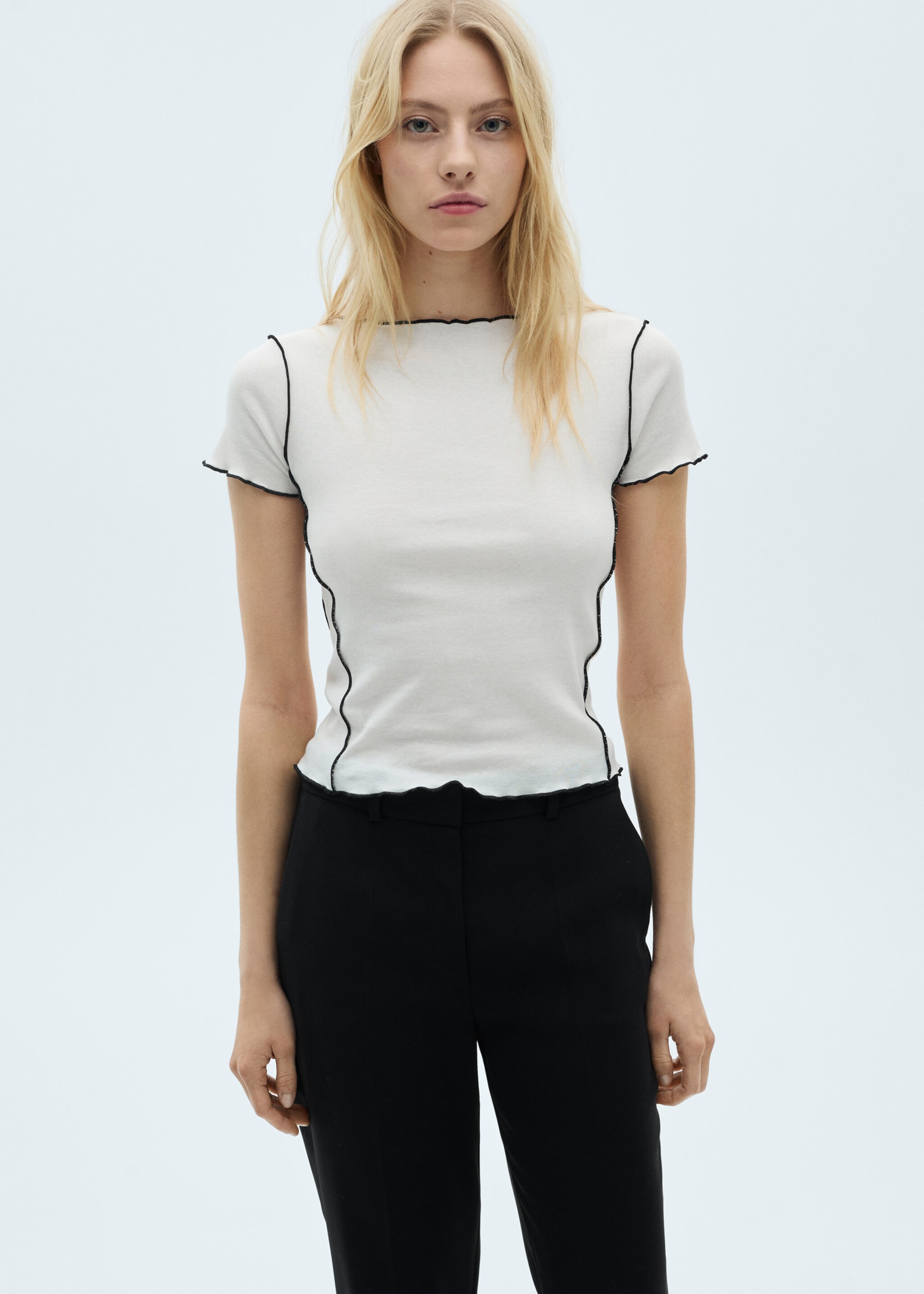 Crop top t-shirt with contrasting trim - Medium plane, White. Ref: 87074090-00.