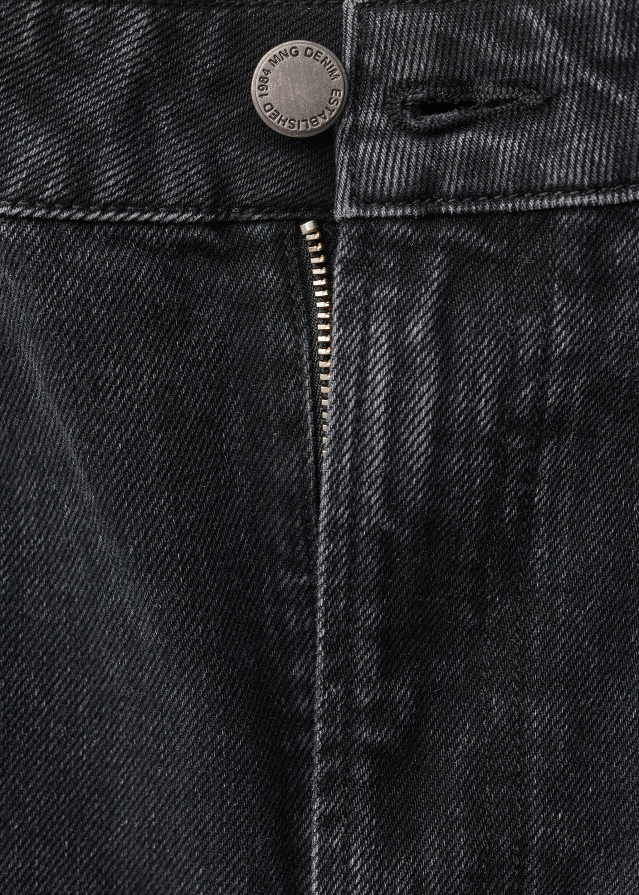 High waist straight jeans - Details of the article 8, Black denim. Ref: 87074091-00.