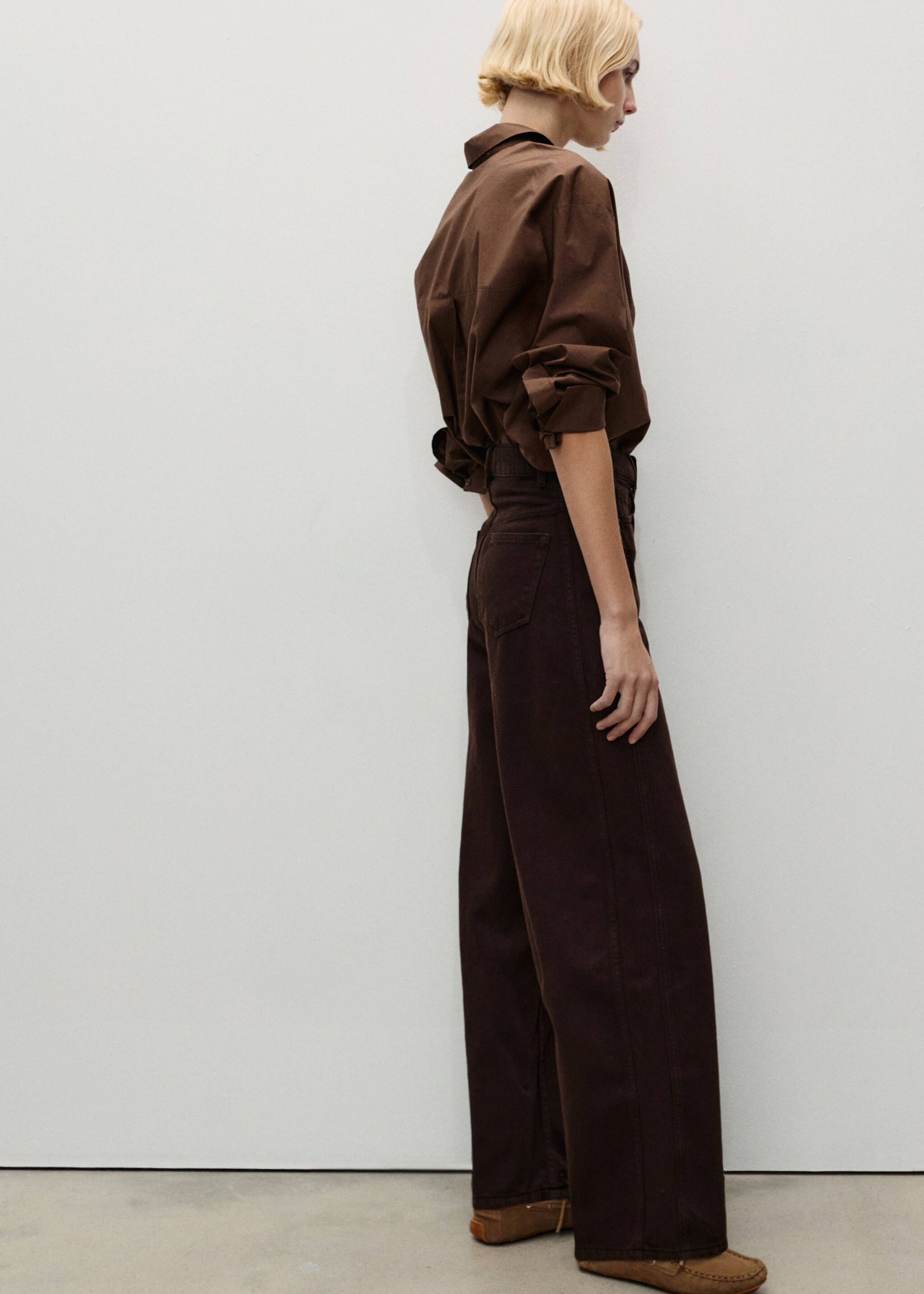 High-waist ballonjeans - Detail van het artikel 1, Chocoladebruin. Ref: 87074094-00.