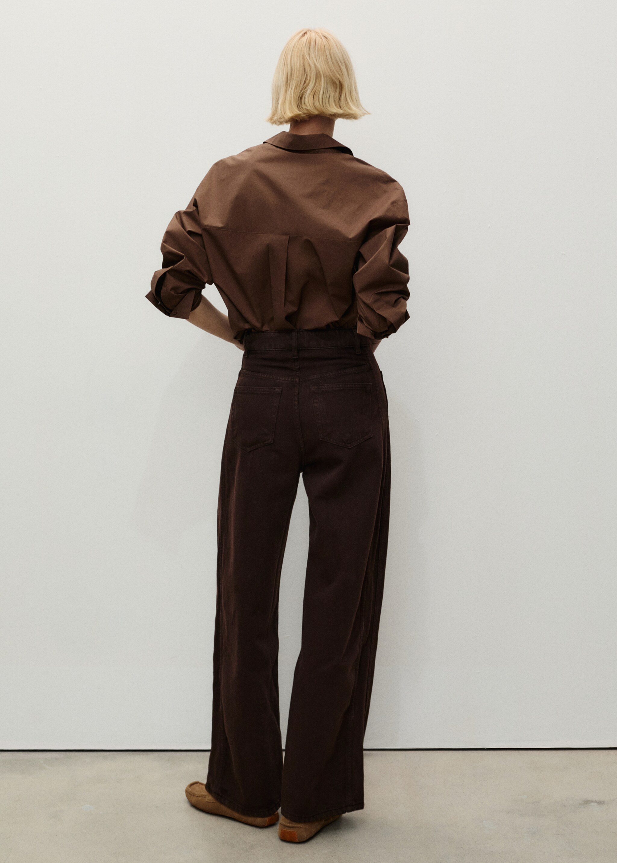 High-waist ballonjeans - Achterkant van het artikel, Chocoladebruin. Ref: 87074094-00.