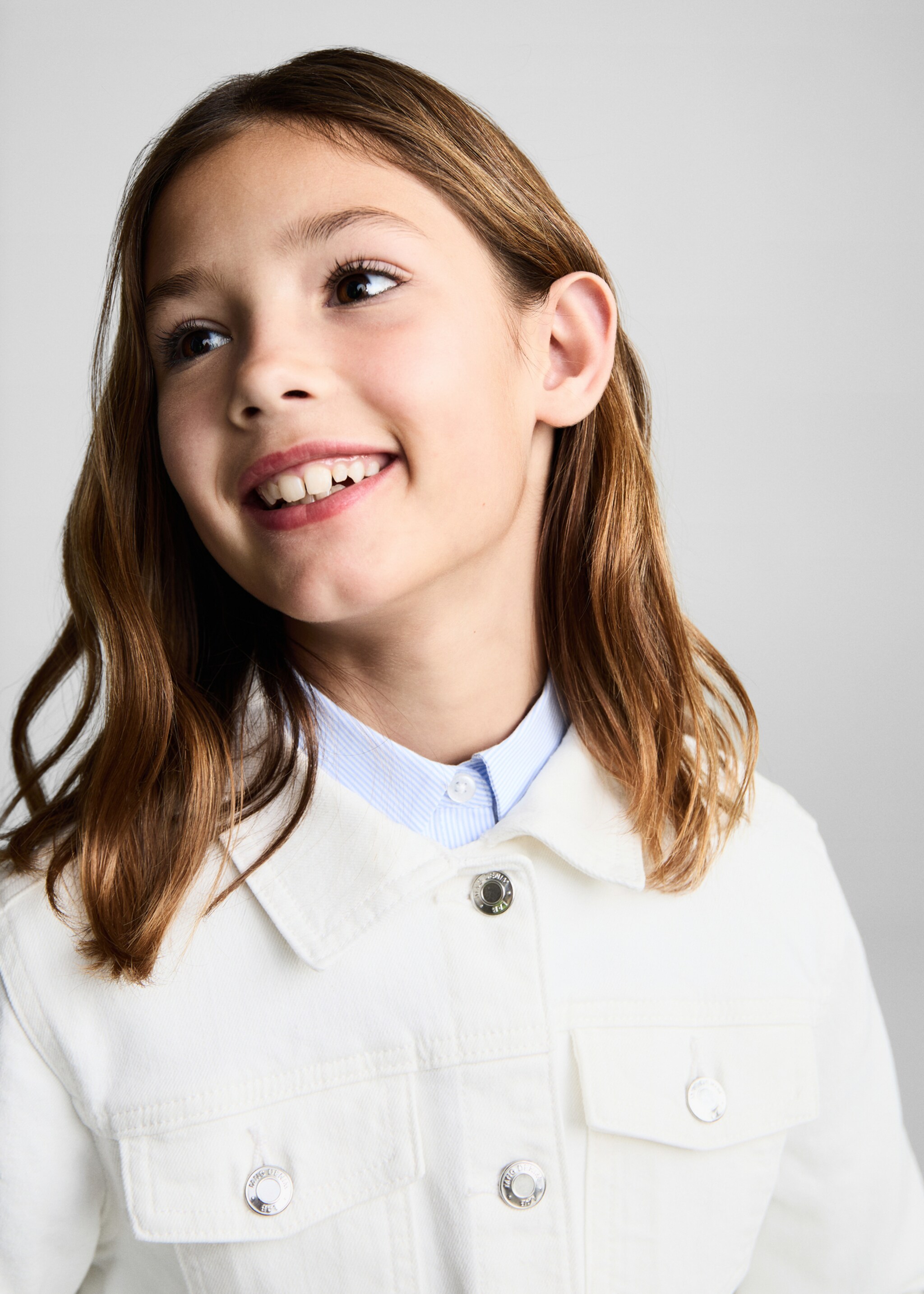 Denim jacket - Details of the article 1, White. Ref: 87074386-00.