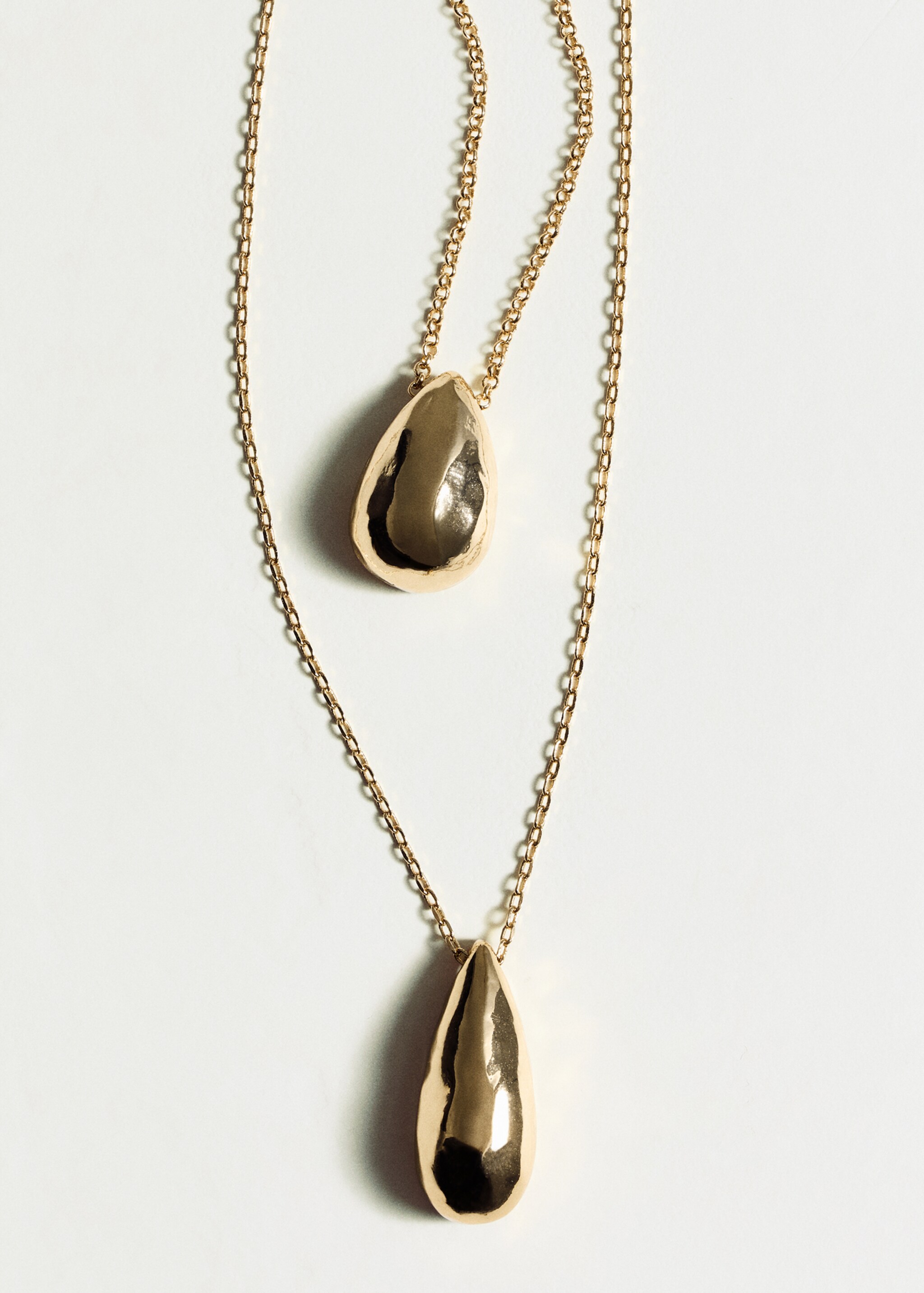 Double-drop pendant necklace - Details of the article 5, Gold. Ref: 87074411-00.