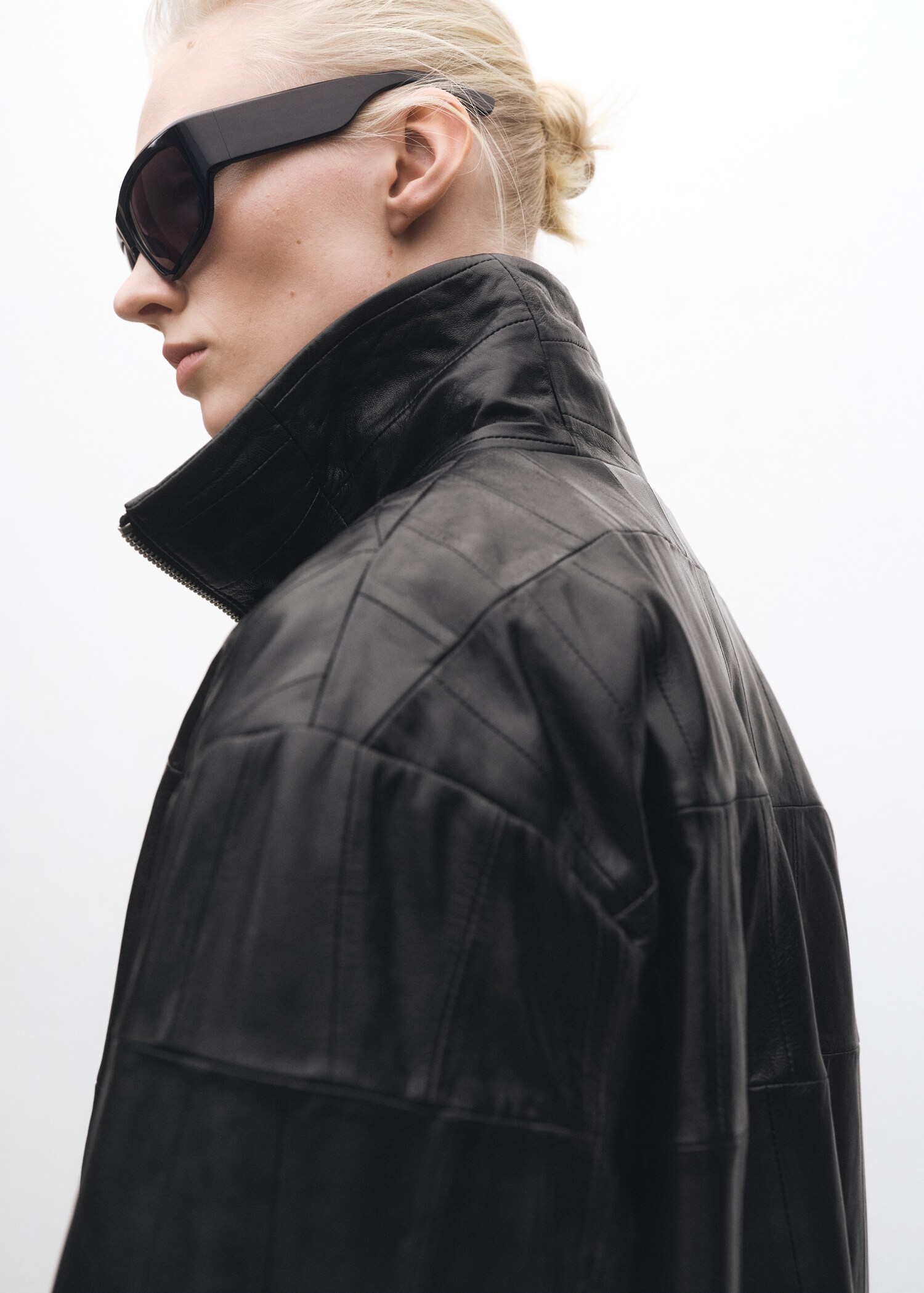Oversized patchwork leather coat - Details of the article 2