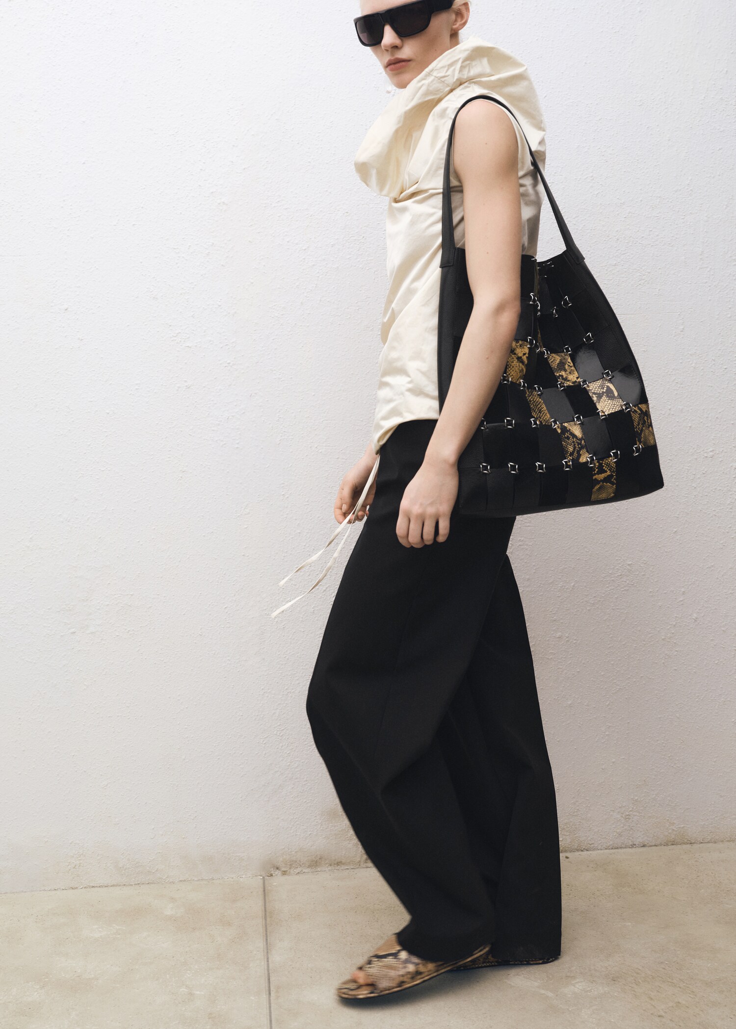 Combined wool-blend jogger trousers - Details of the article 2