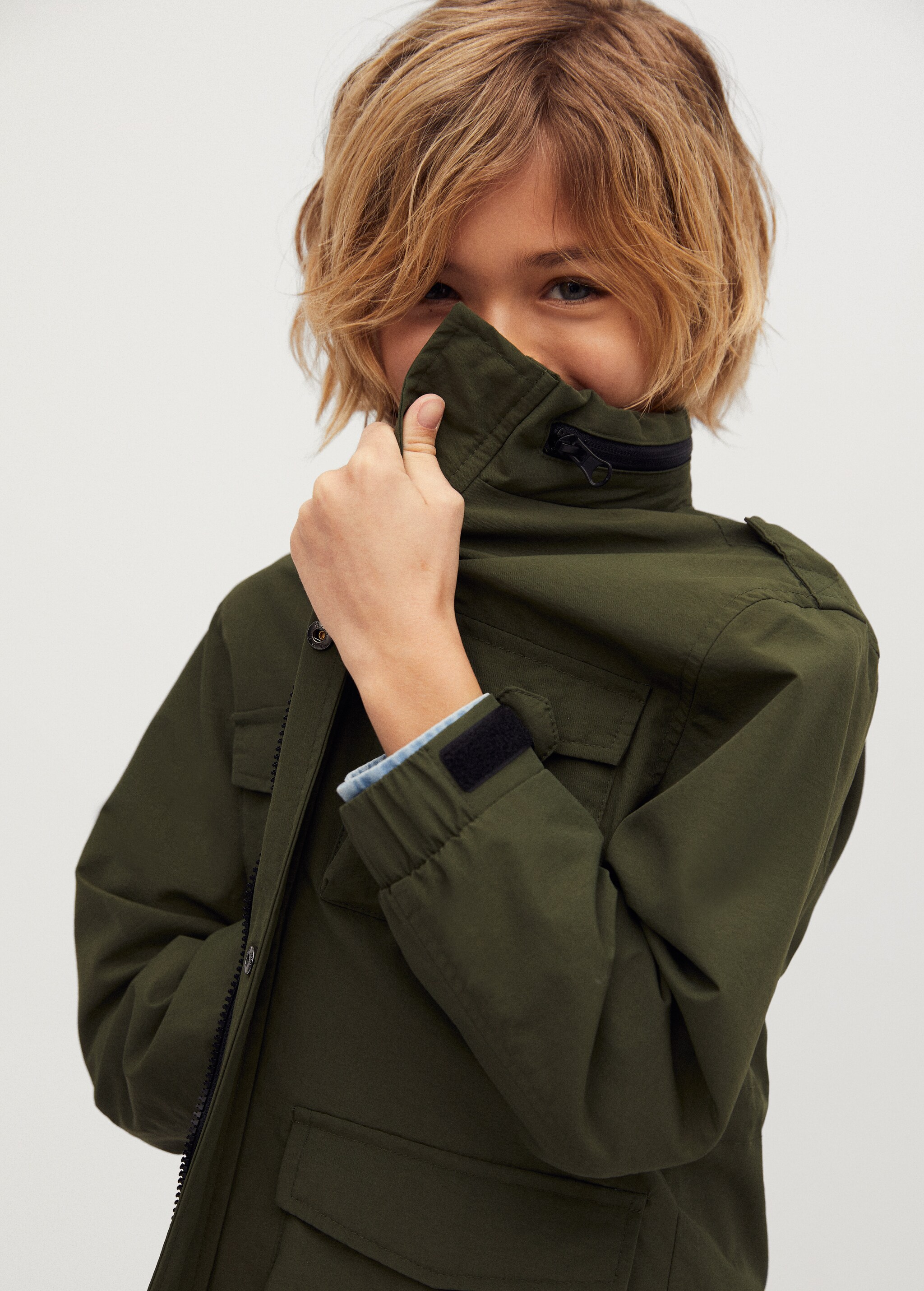 Parka bolsillos capucha - Detalle del artículo 2