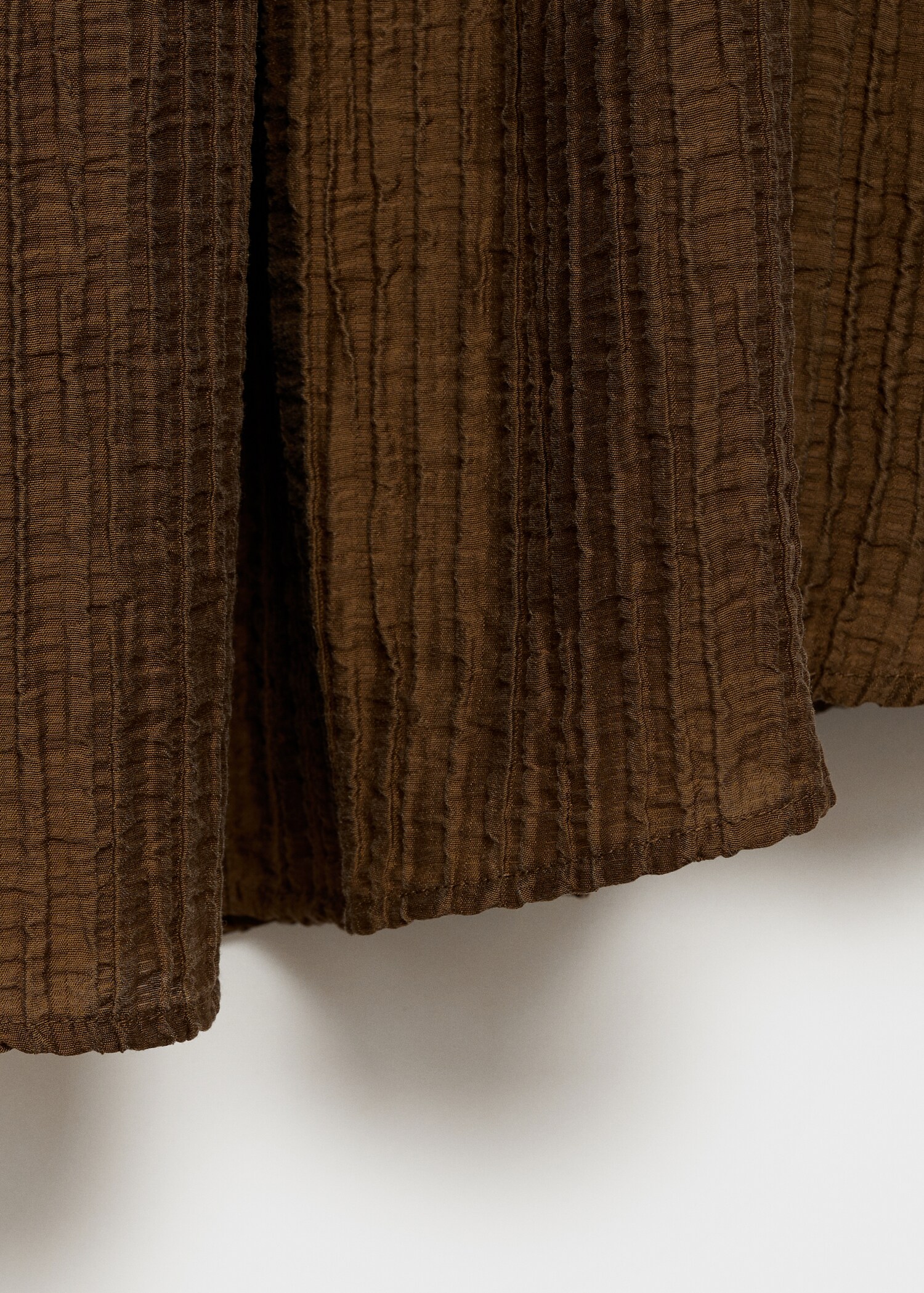 Textured gathered blouse - Details of the article 0