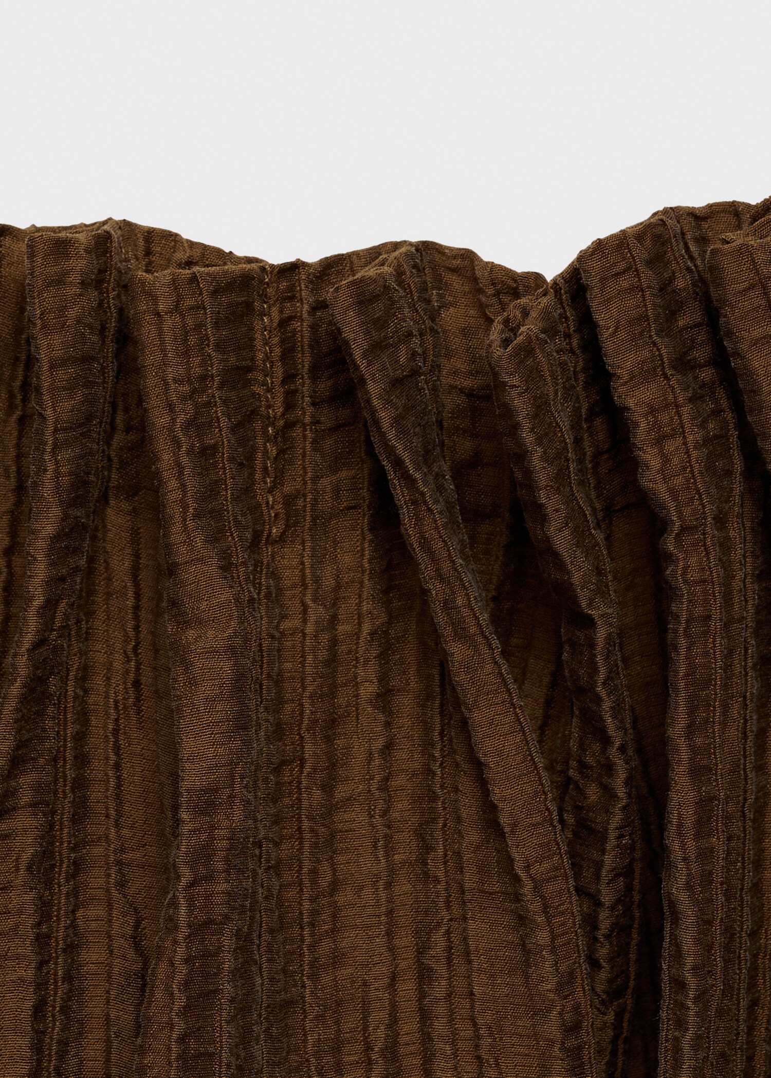 Textured gathered blouse - Details of the article 8