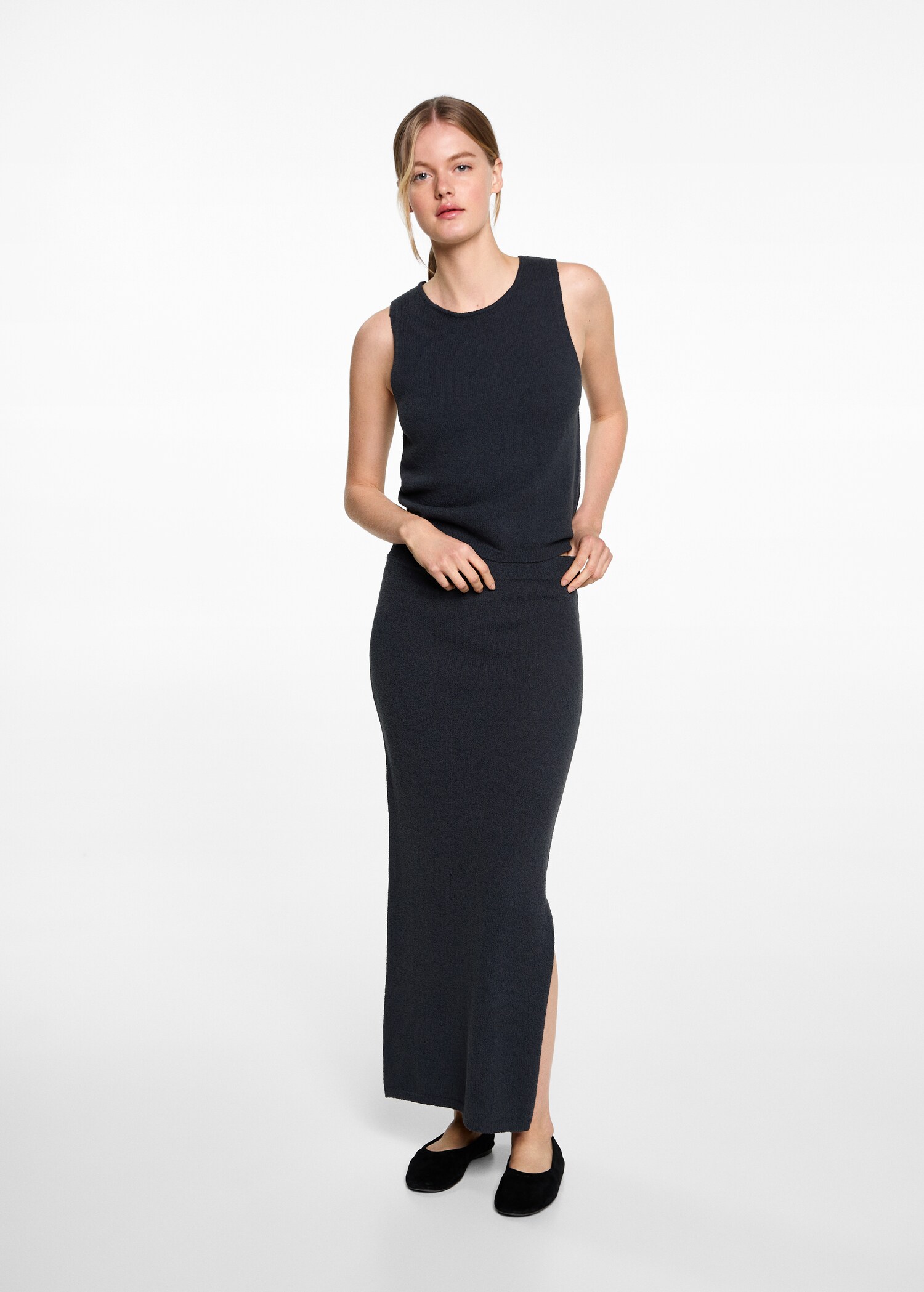 Long skirt with side slit - Details of the article 2