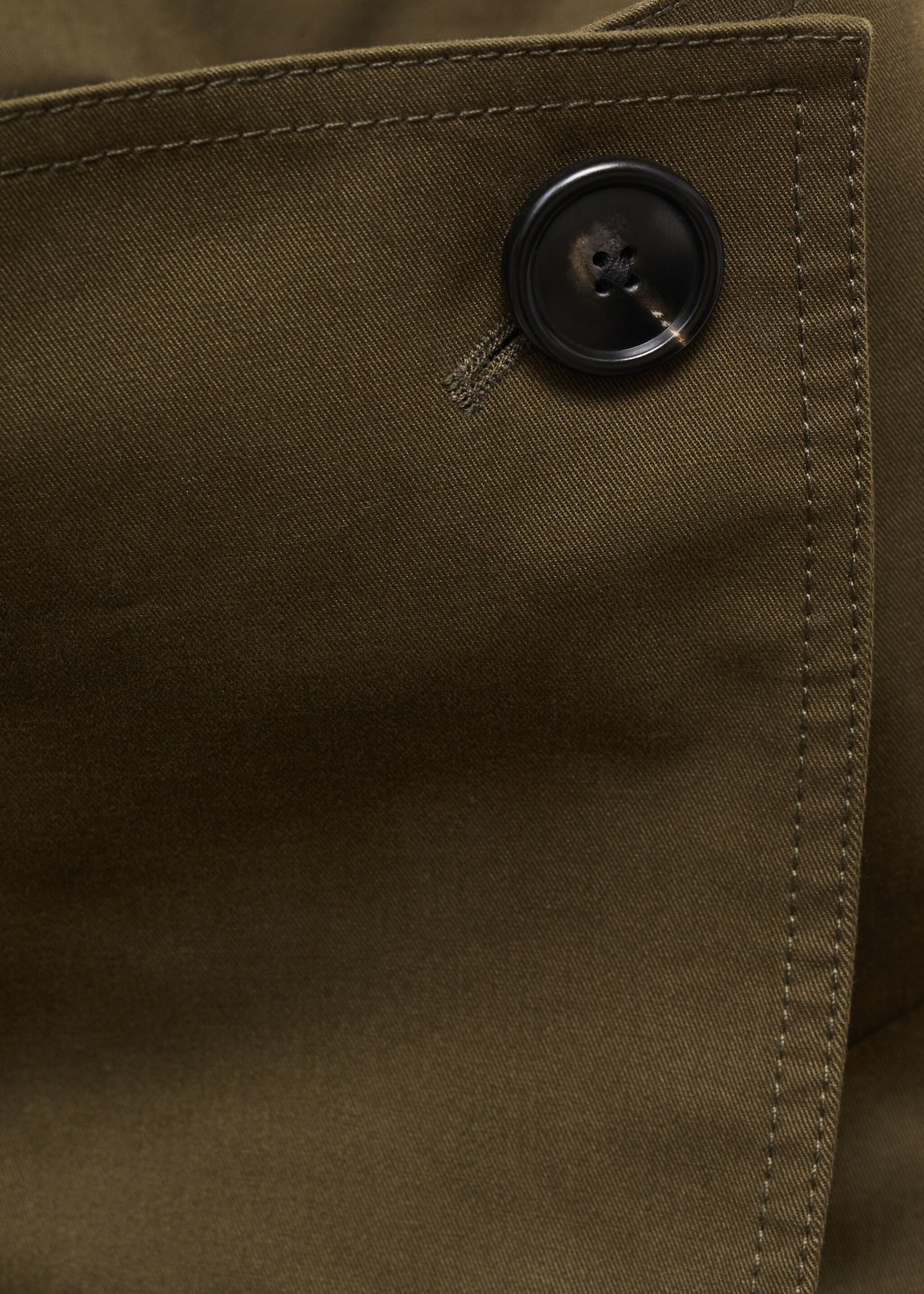 Long double-breasted trench coat - Details of the article 8, Khaki. Ref: 87075142-00.