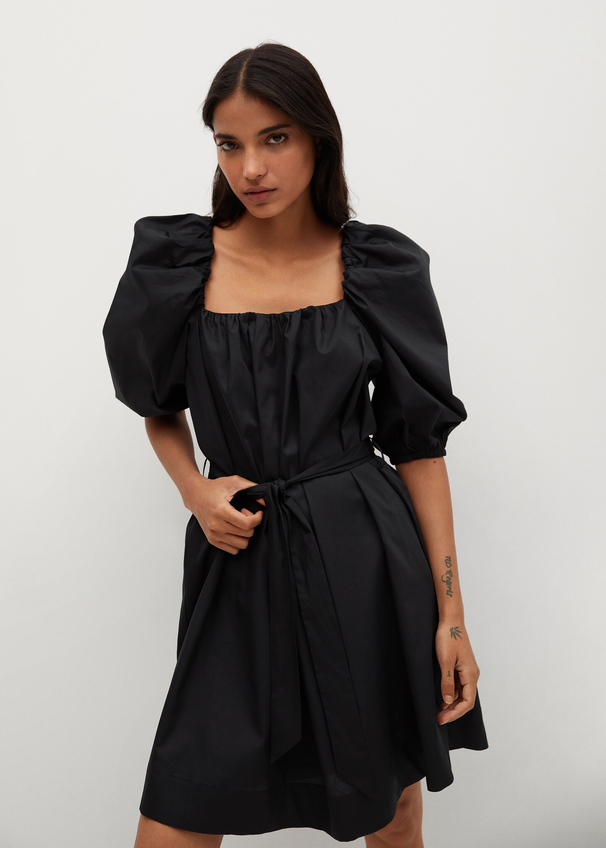 Vestido popelín manga abullonada - Plano medio