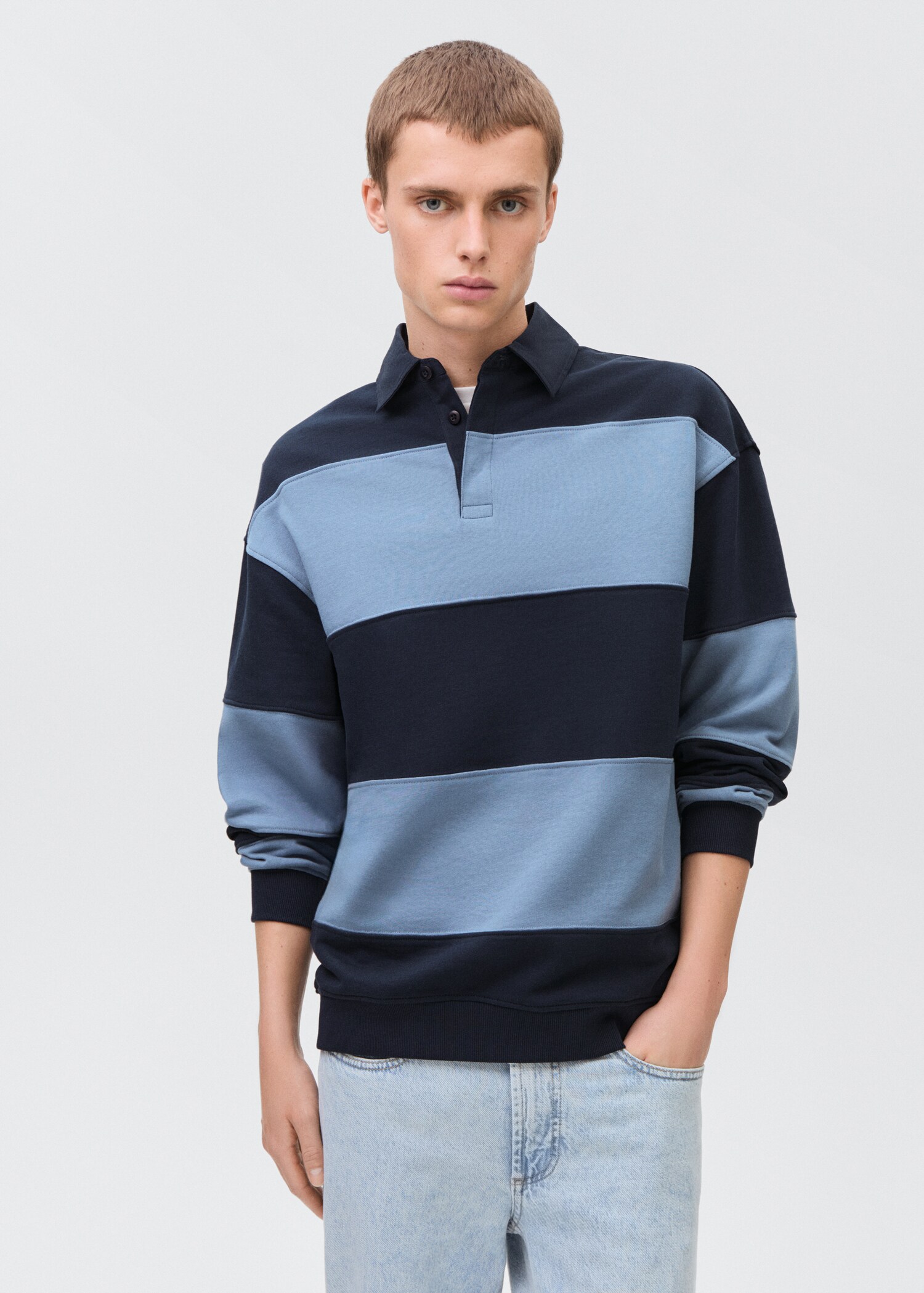 Pruhovaná mikina s polo límečkem - Náhled ve středové rovině