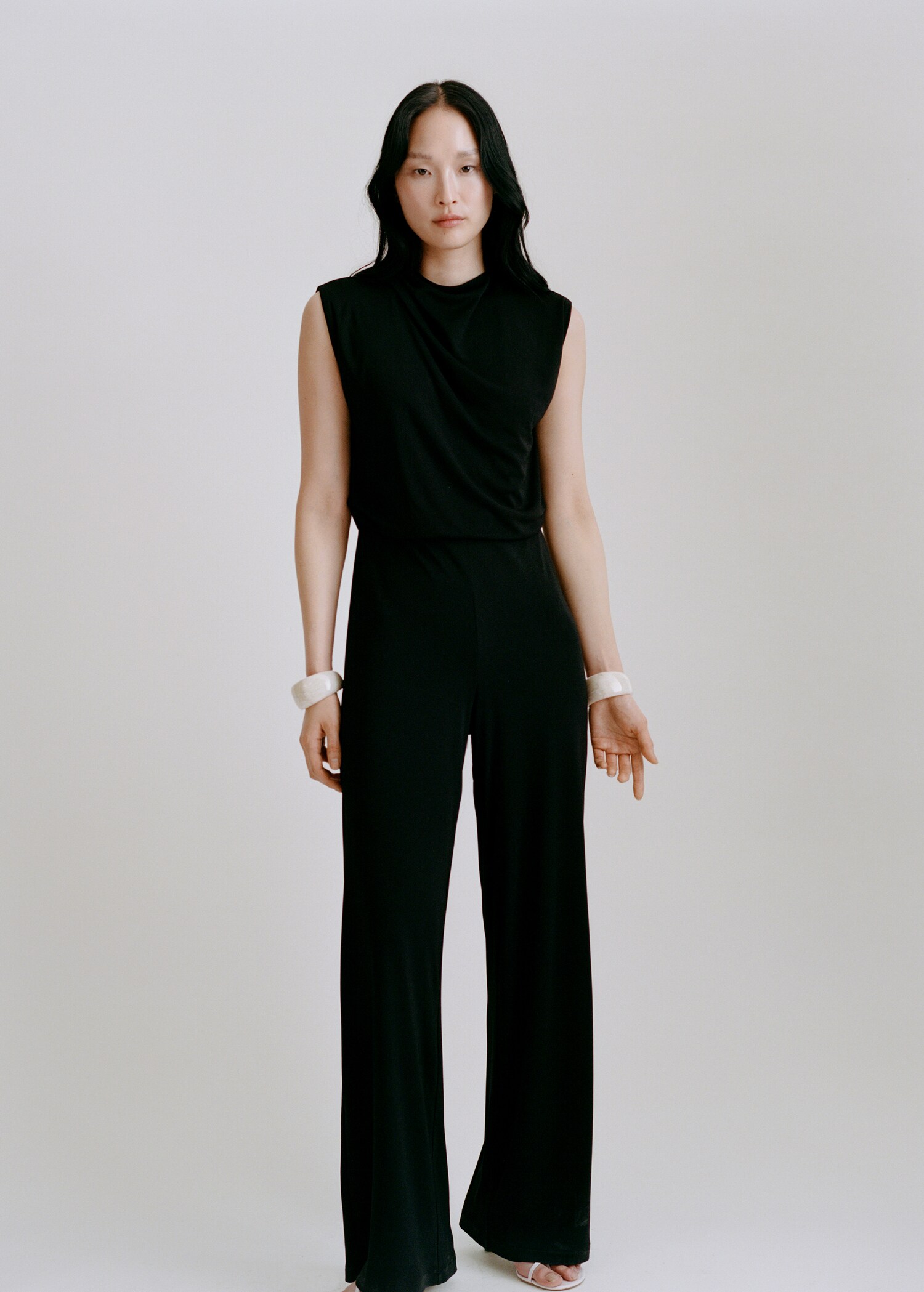 Straight-fit jumpsuit with draped neckline - Details of the article 6
