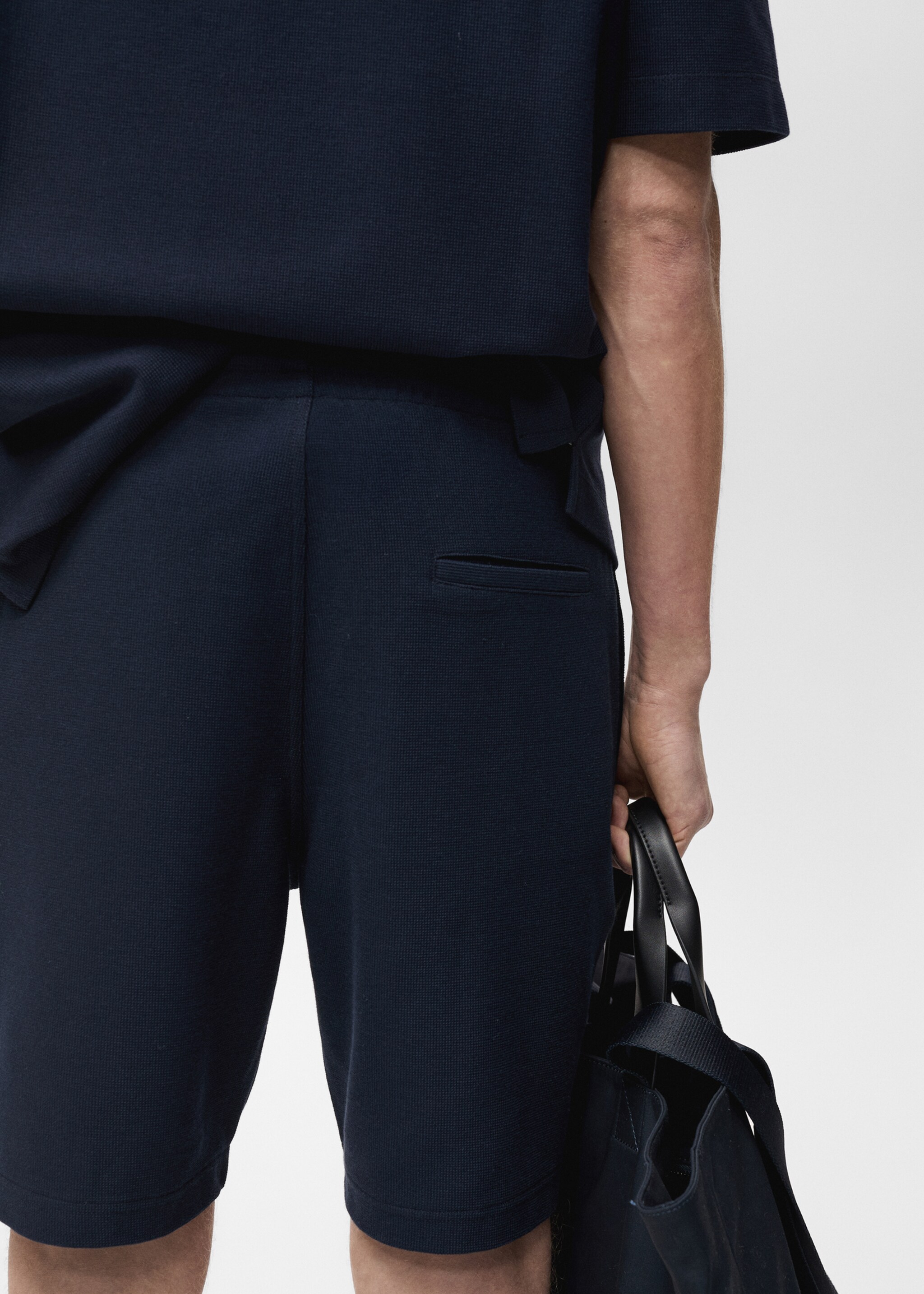 Bermudes punt estructura - Detall de l'article 6, Blau marí fosc. Ref: 87075923-00.