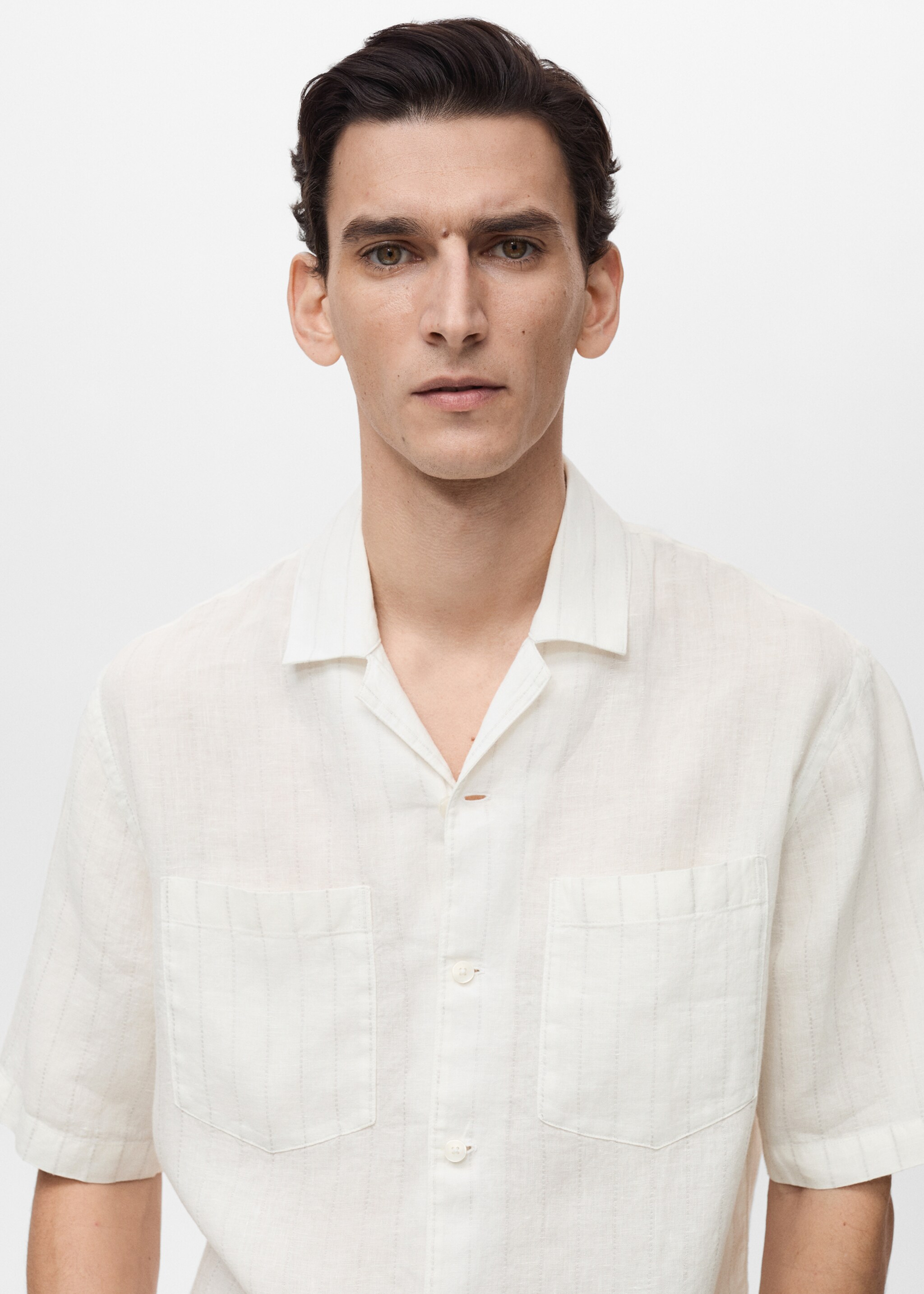 100% linen shirt with pinstripes - Details of the article 1, White. Ref: 87075928-00.