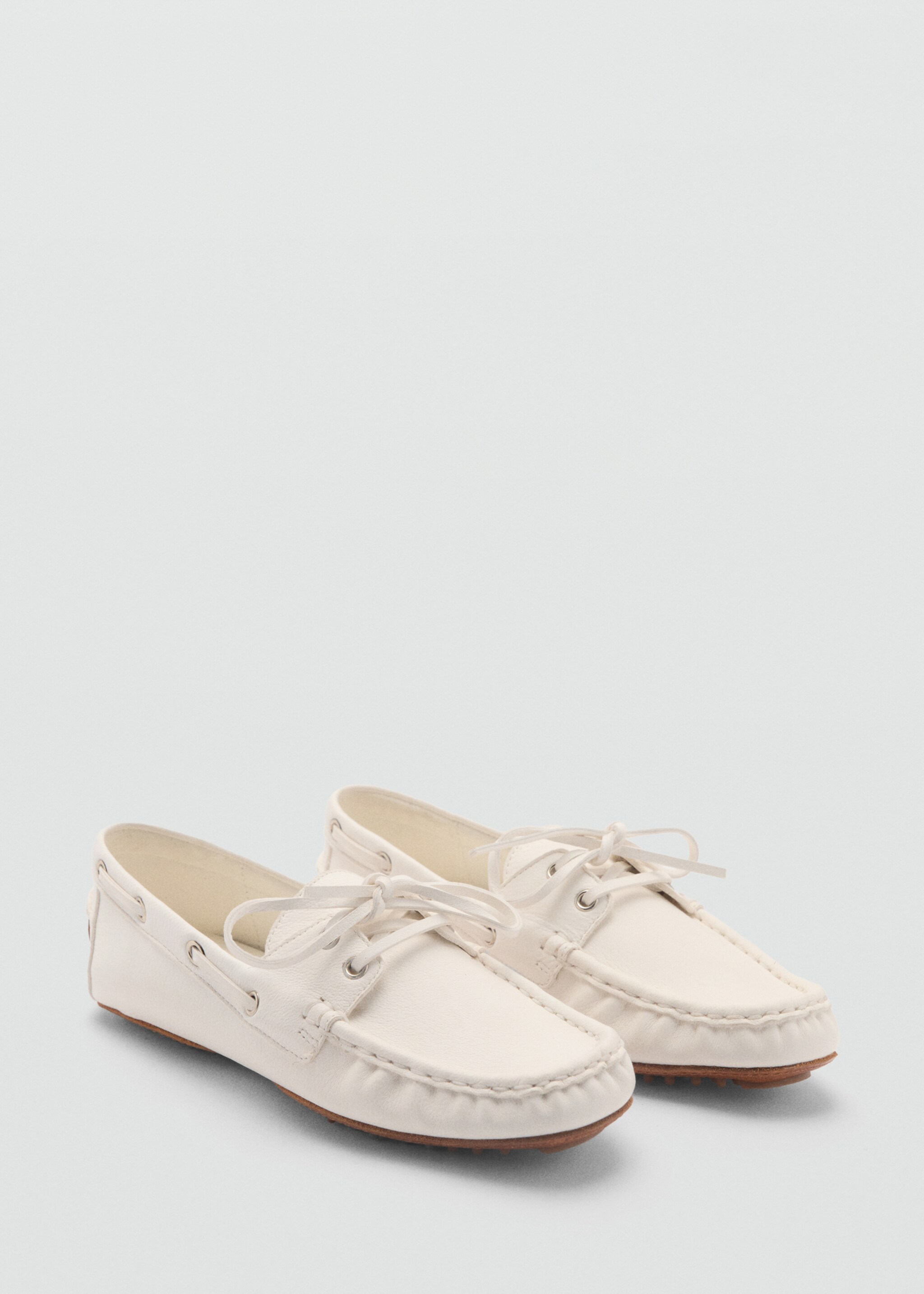 Leather boat shoes with laces - Medium plane, White. Ref: 87075938-00.