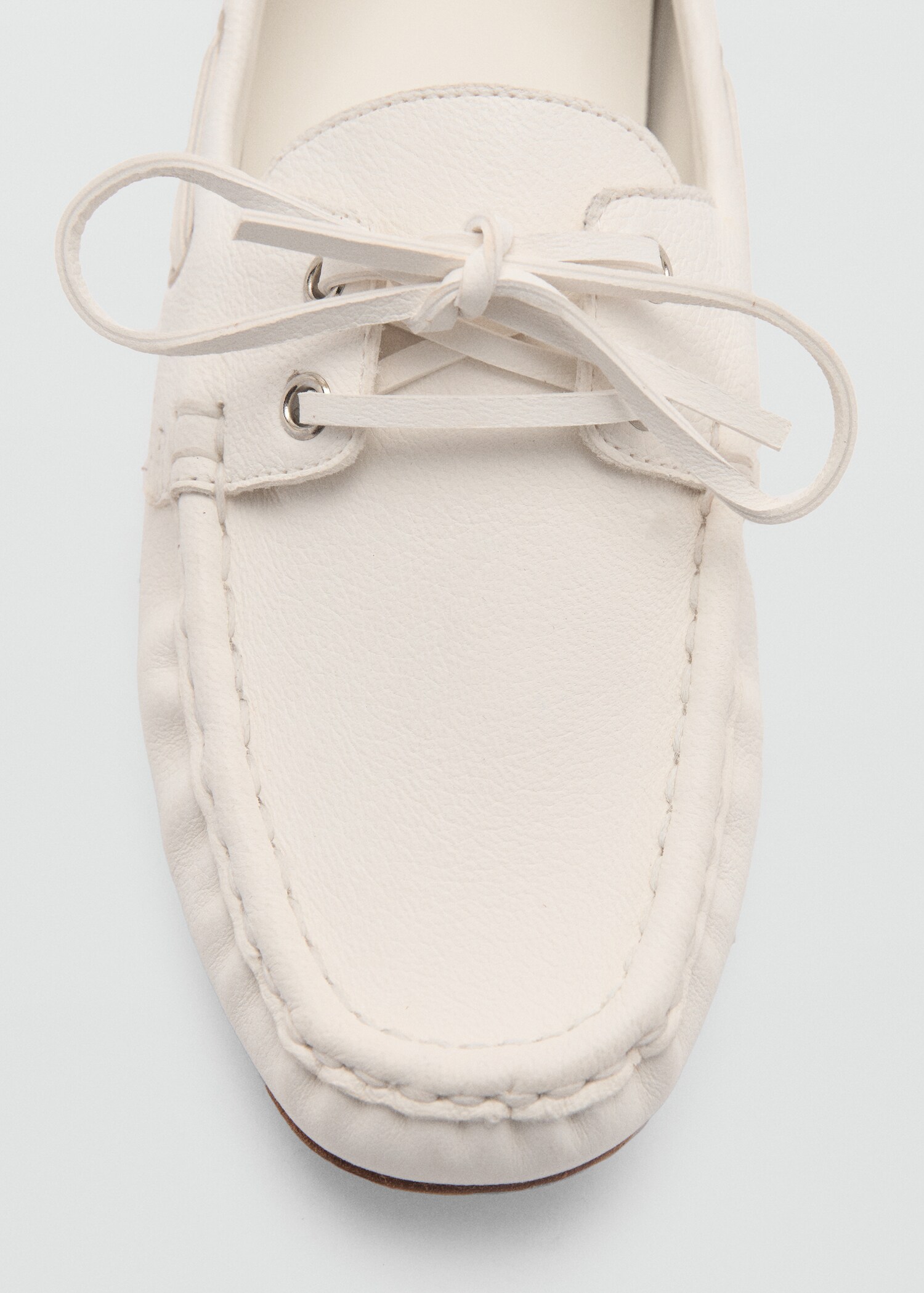 Leather boat shoes with laces - Details of the article 2