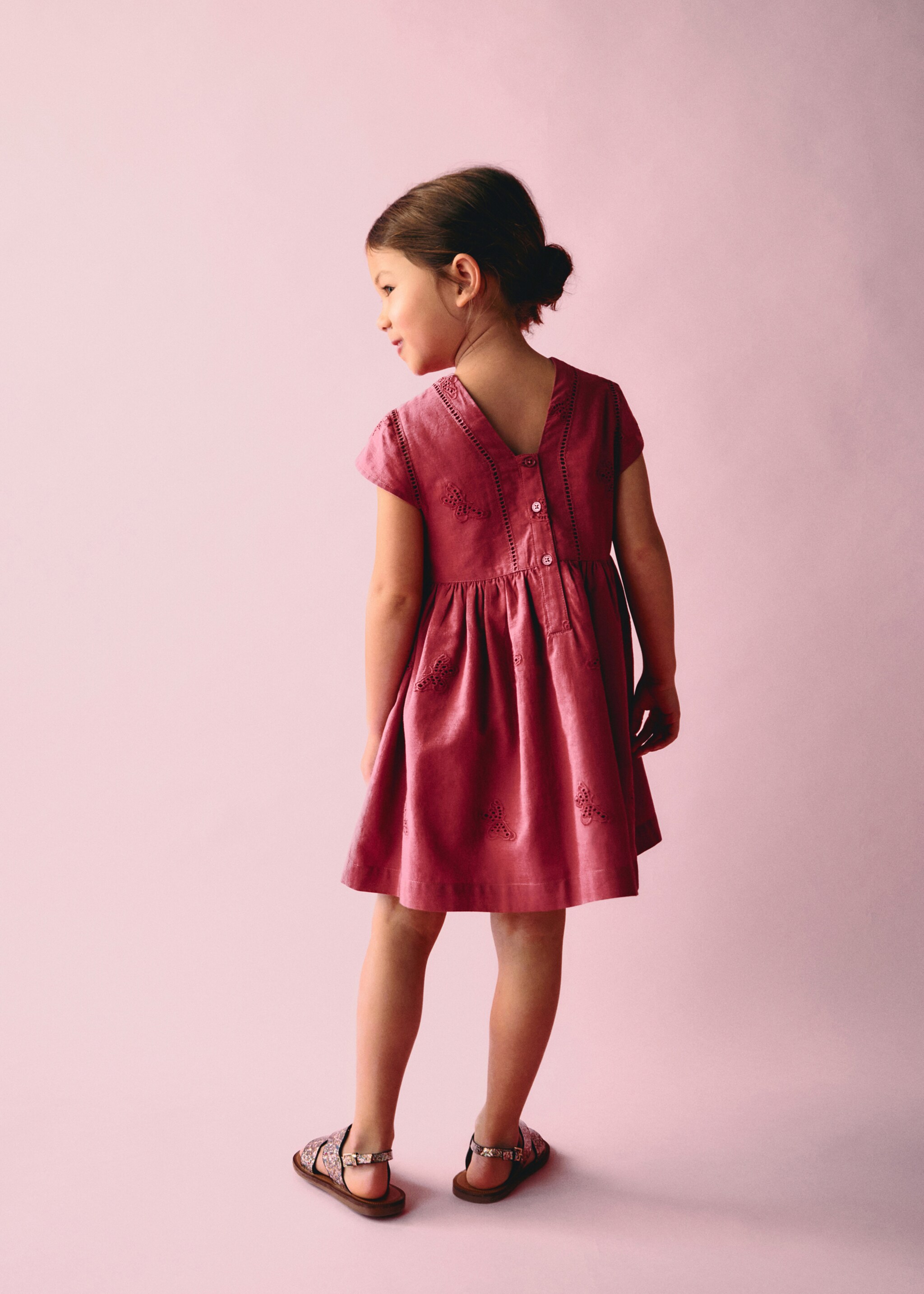 Sukienka haftowane detale - Szczegóły artykułu 5, Czerwony. Ref: 87075940-00.