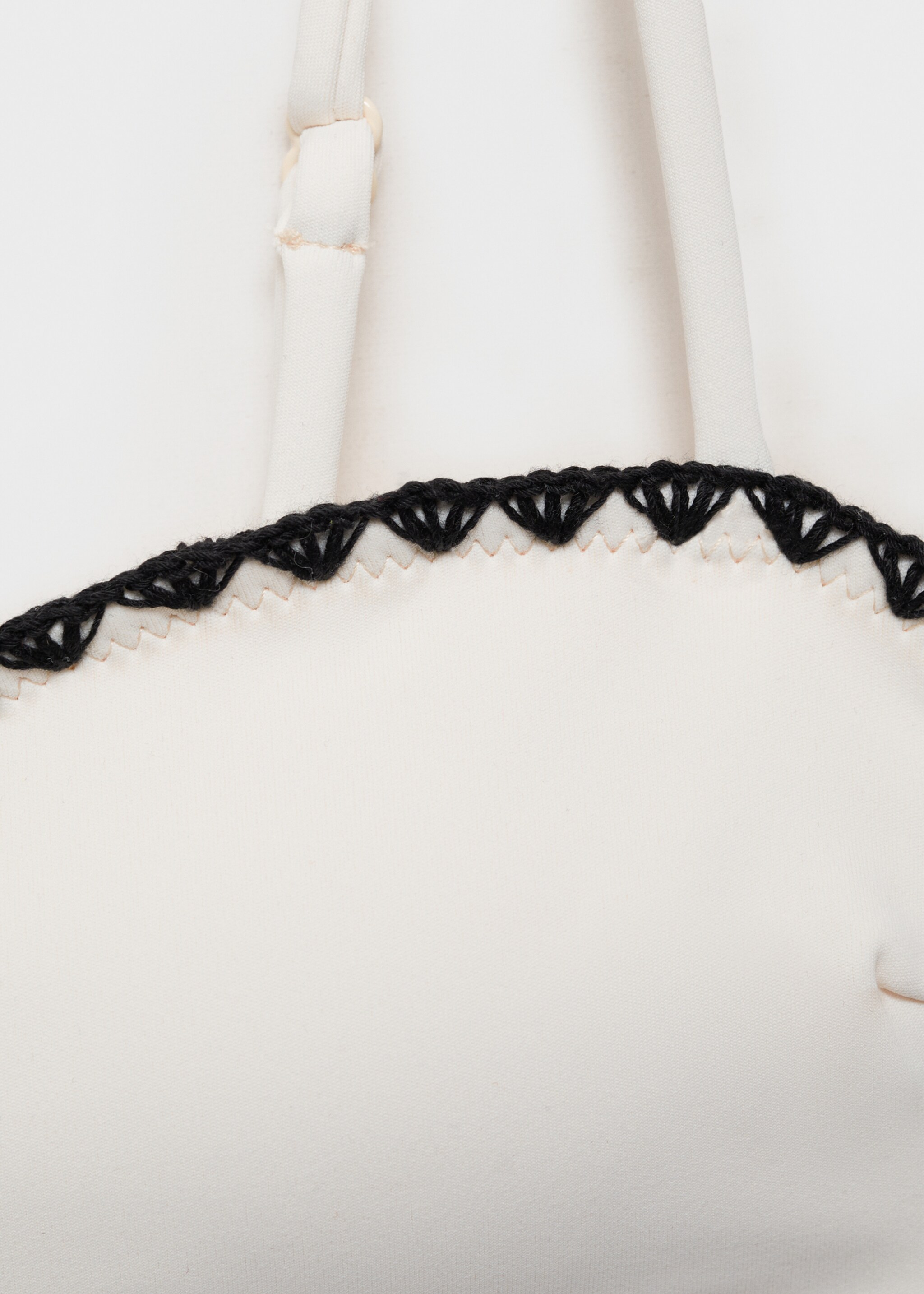 Top bikini bandó rivets contrast - Detall de l'article 8, Blanc. Ref: 87075951-00.