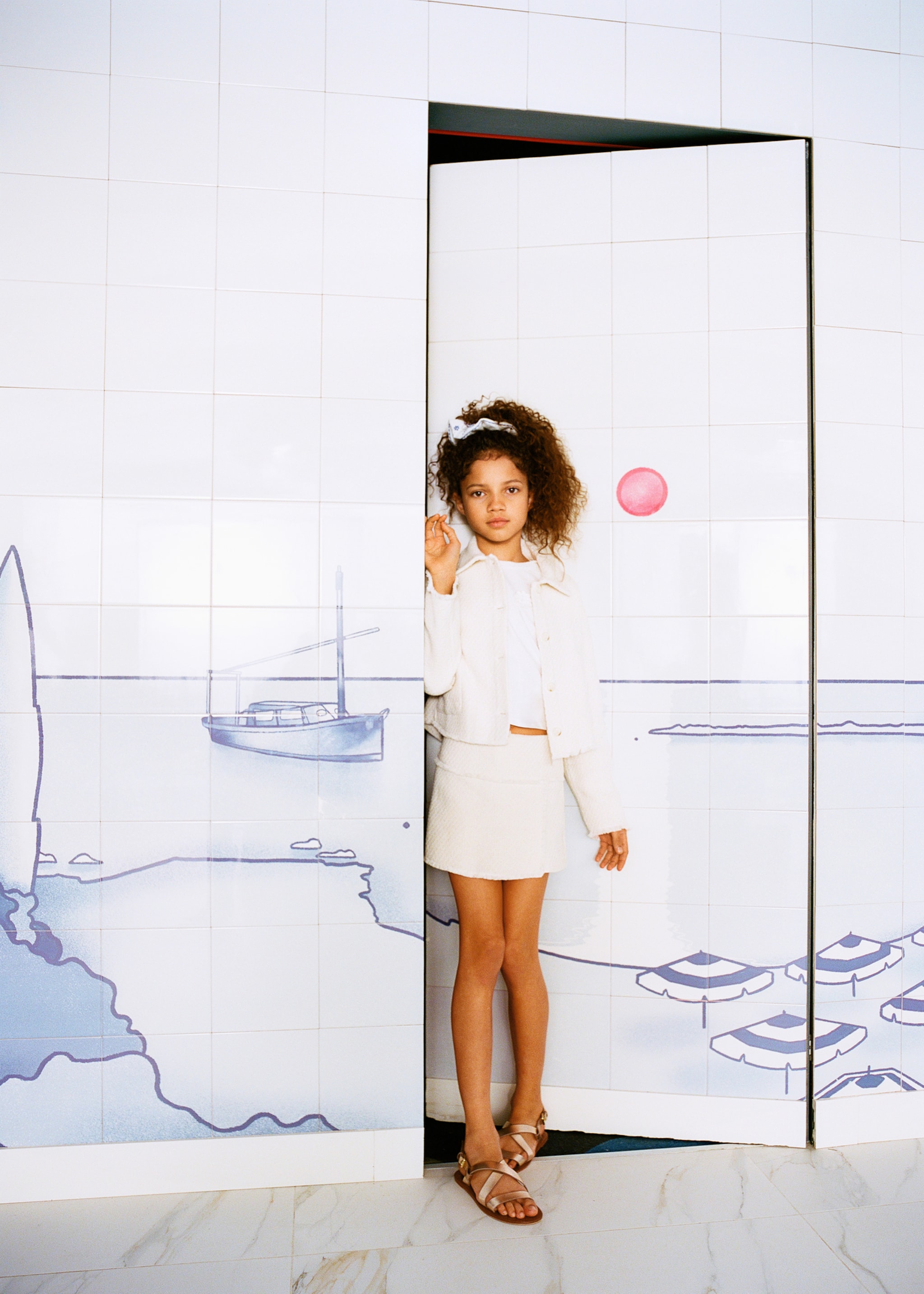 Cropped textured jacket - Details of the article 5, Off White. Ref: 87075984-00.