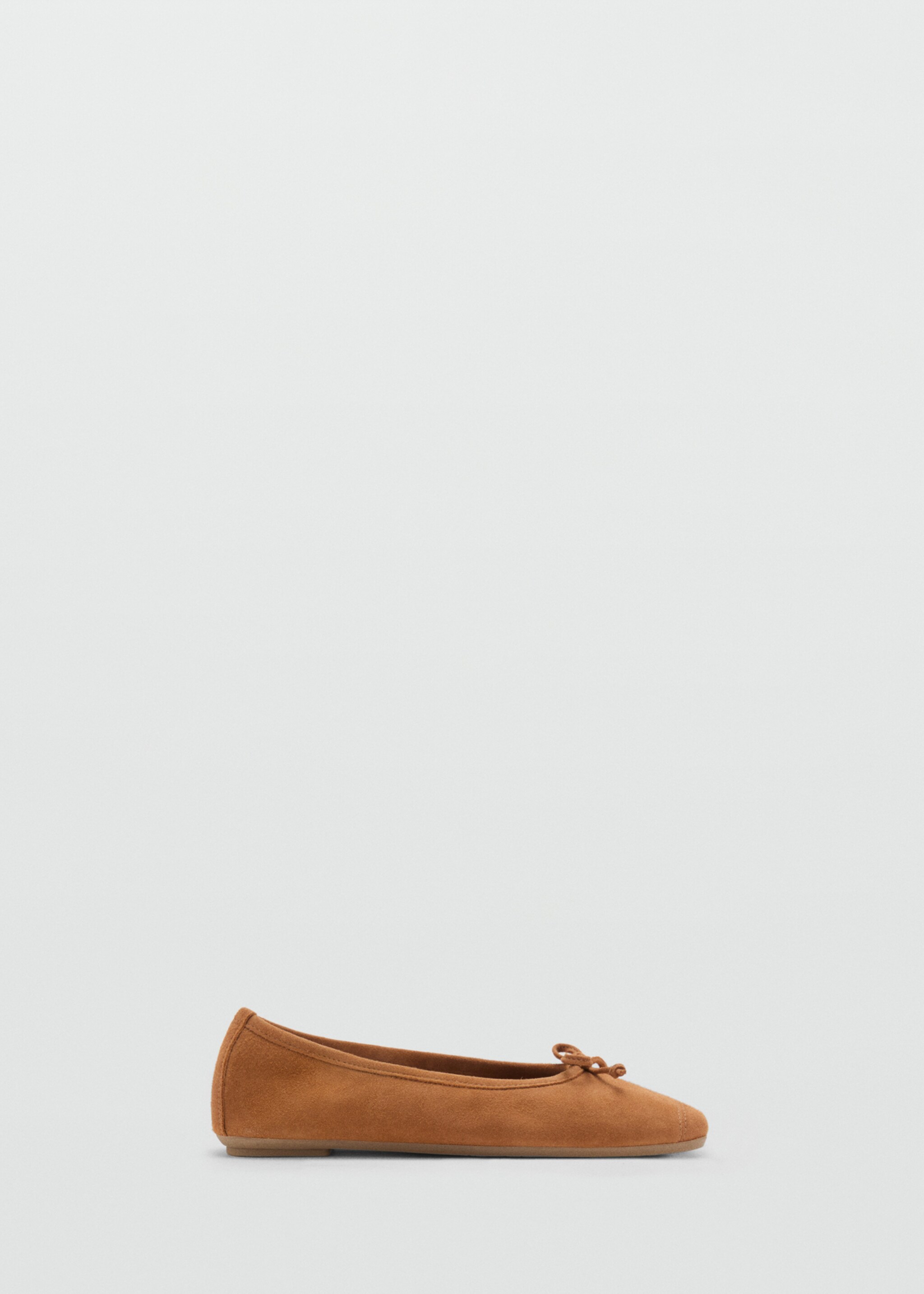 Ballerinas aus Wildleder mit Schleife - Artikel ohne Model, Mittelbraun. Ref: 87075991-00.