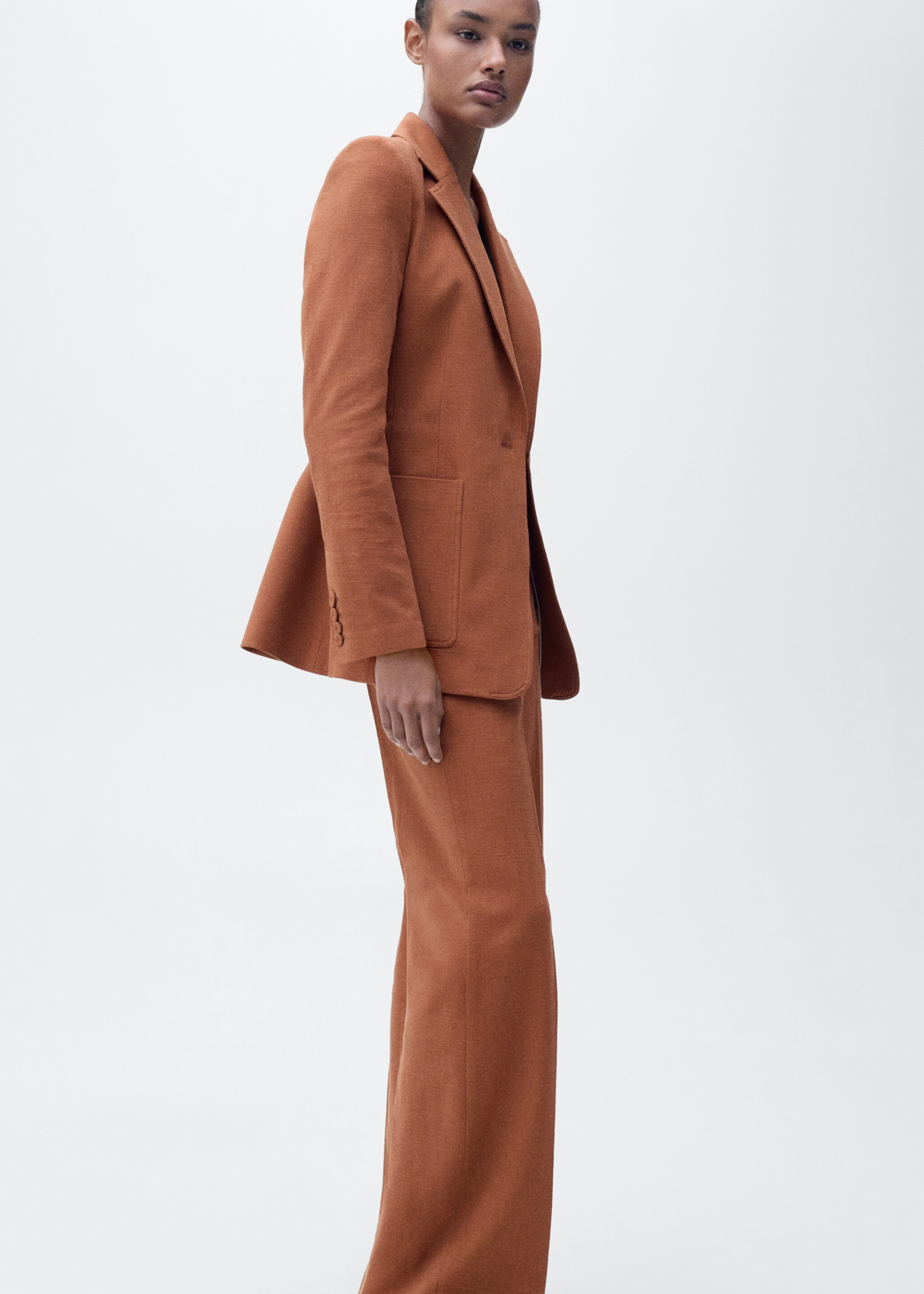 Cotton and linen-blend suit trousers - Details of the article 6, Caramel. Ref: 87075993-00.