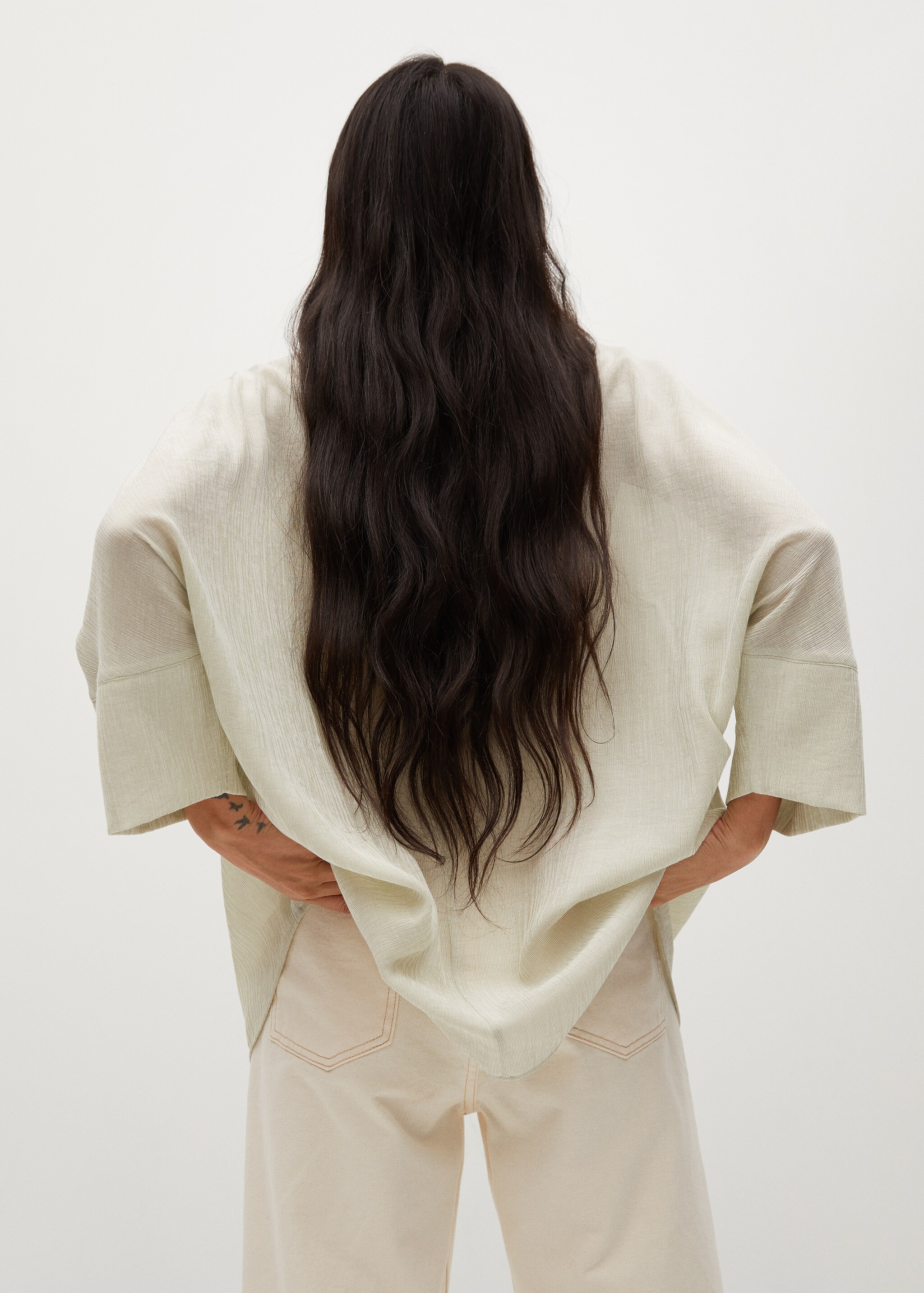 Camisa oversize textura - Reverso del artículo