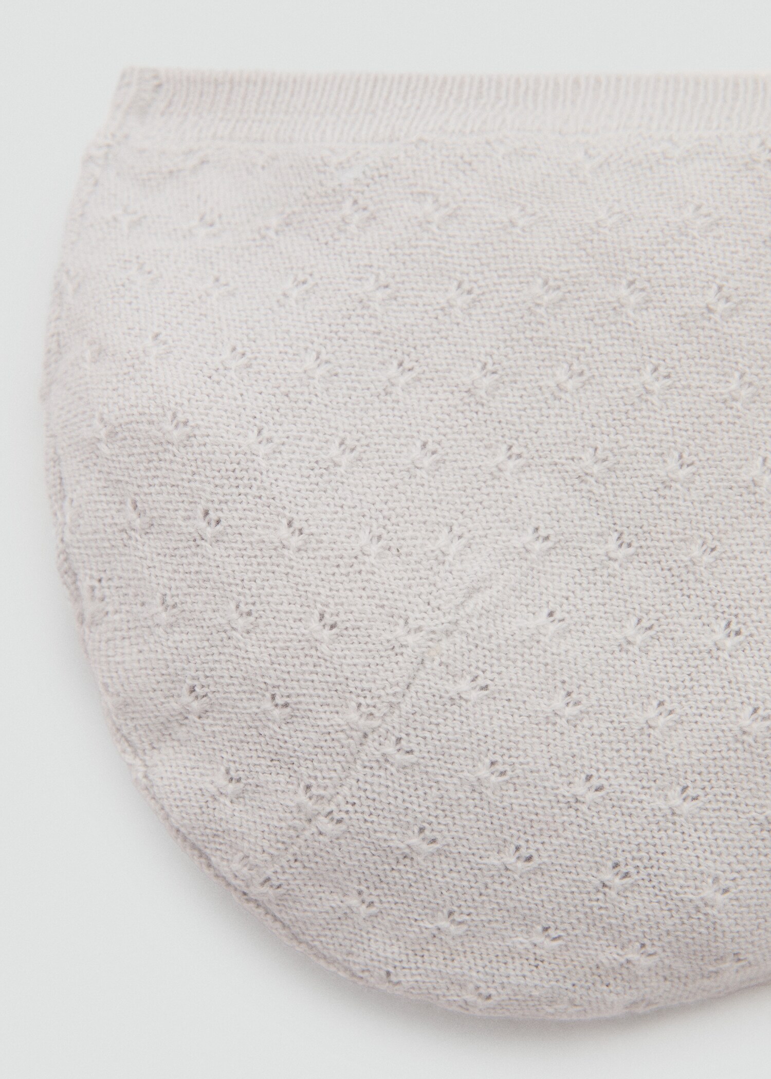 Knitted bonnet - Details of the article 1