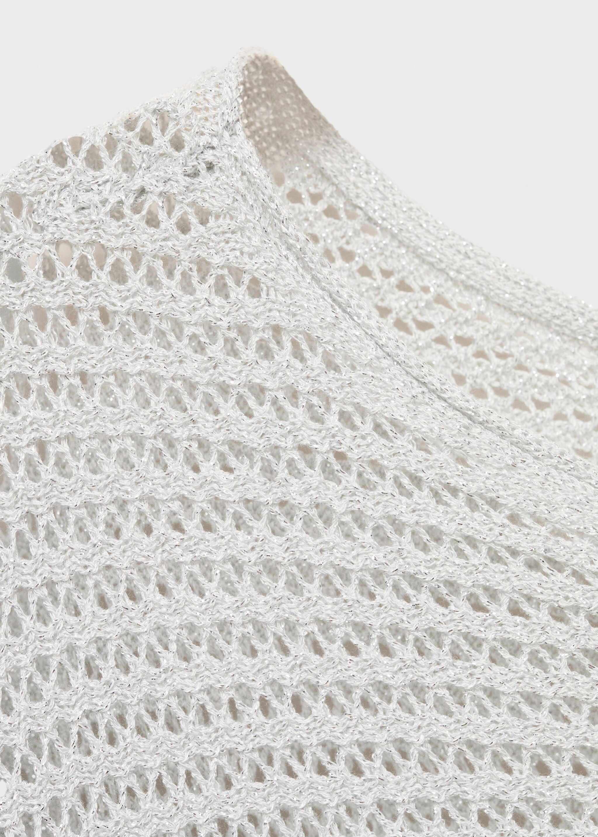 Knit cape - Details of the article 8, Silver. Ref: 87076353-00.