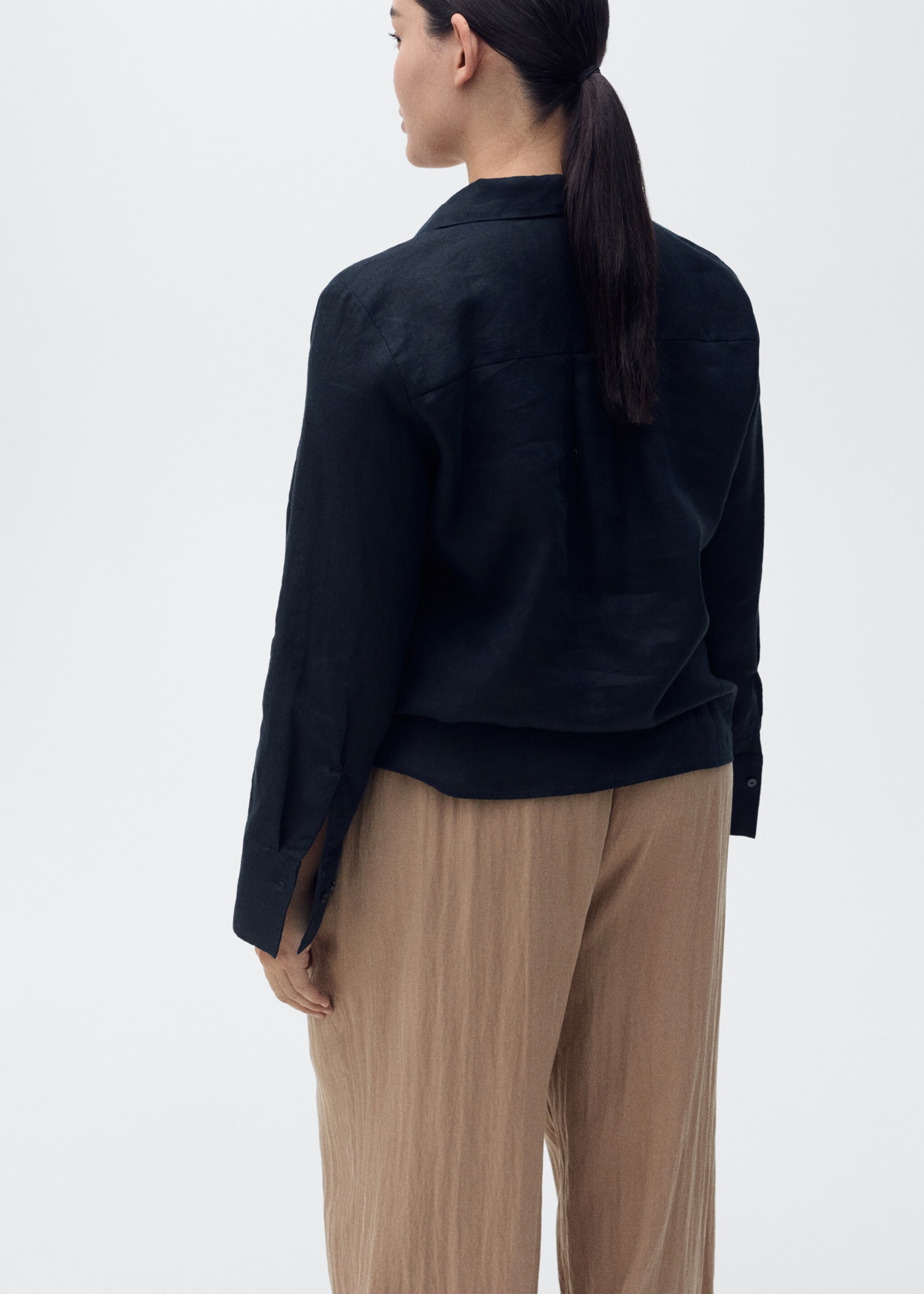 Raka byxor i lyocell med struktur - Detaljer om artikeln 4, Mellanbrun. Ref: 87076360-00.