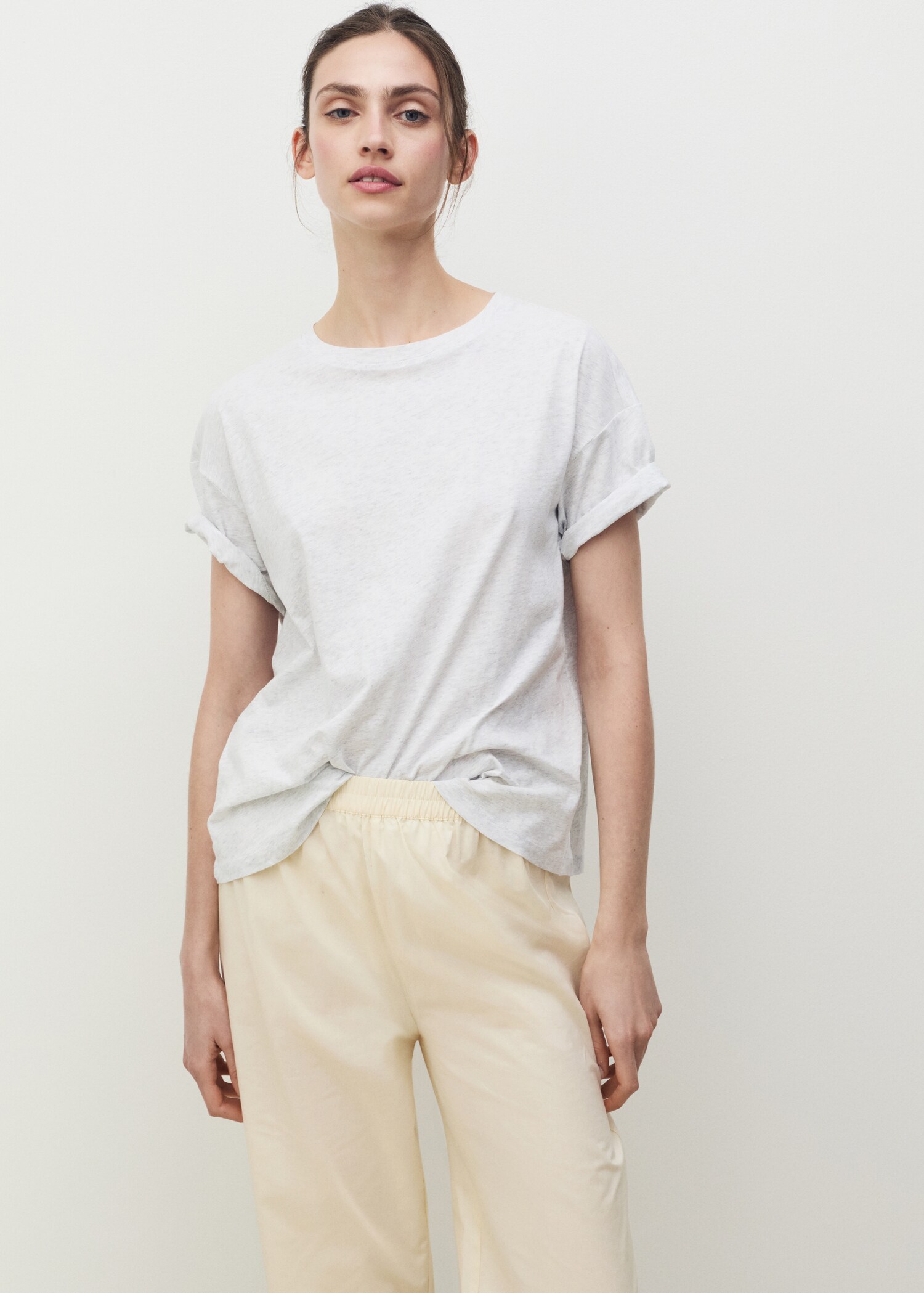 Kortärmad t-shirt bomull - Bild av mittparti