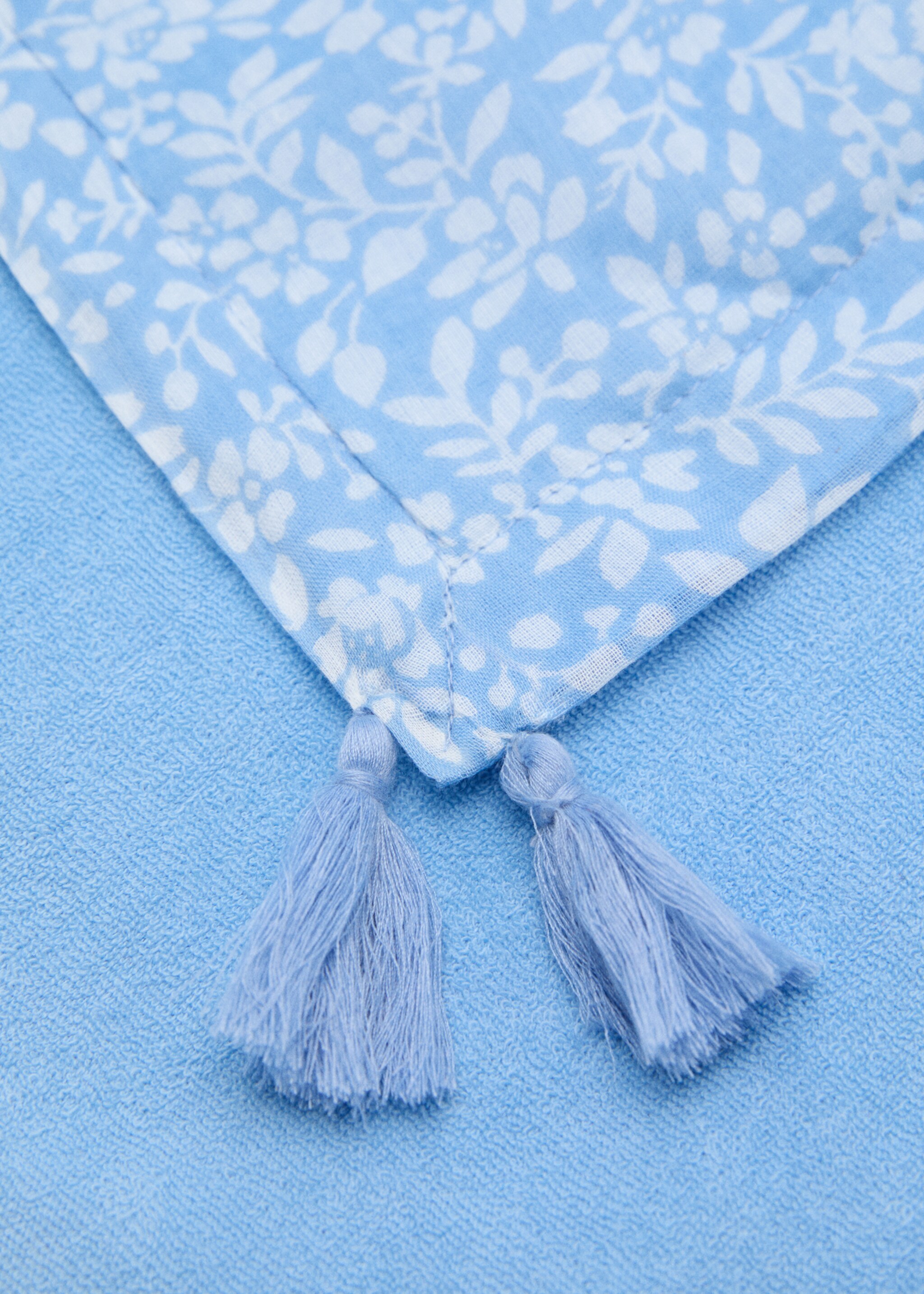 Flowers beach towel - Medium plane, Sky Blue. Ref: 87076716-00.