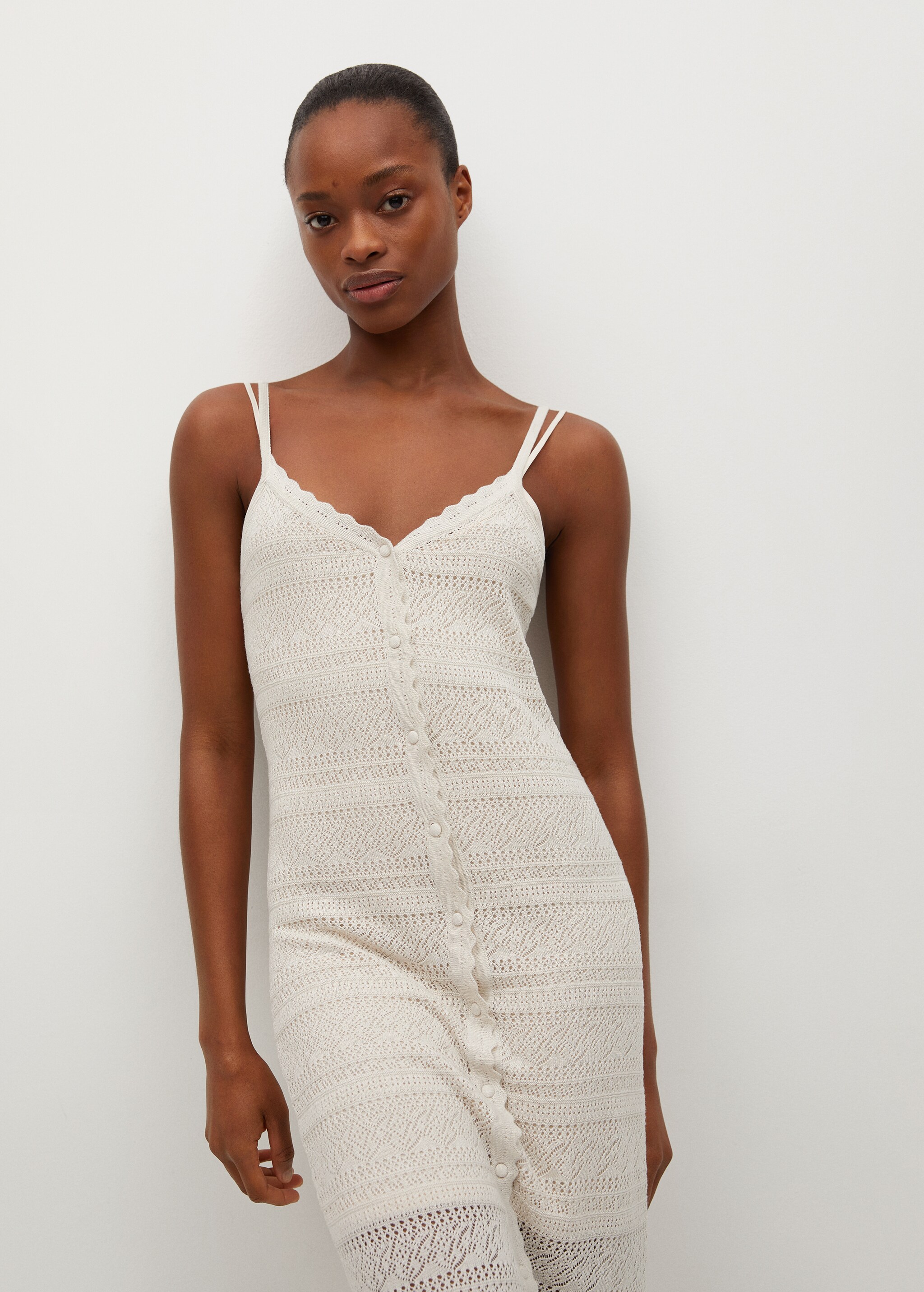 Häkelkleid mit Knöpfen - Mittlere Ansicht