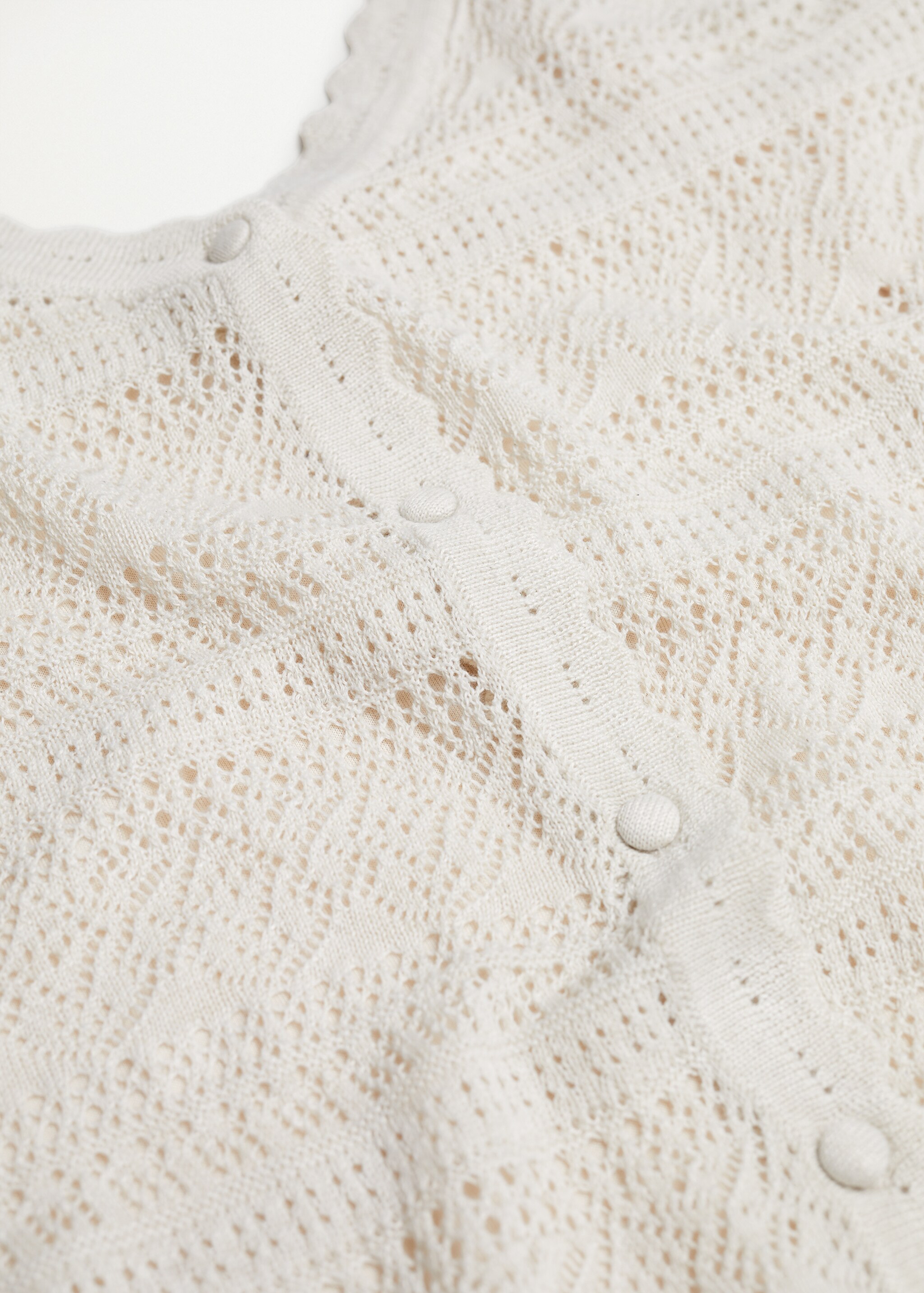 Häkelkleid mit Knöpfen - Detail des Artikels 8