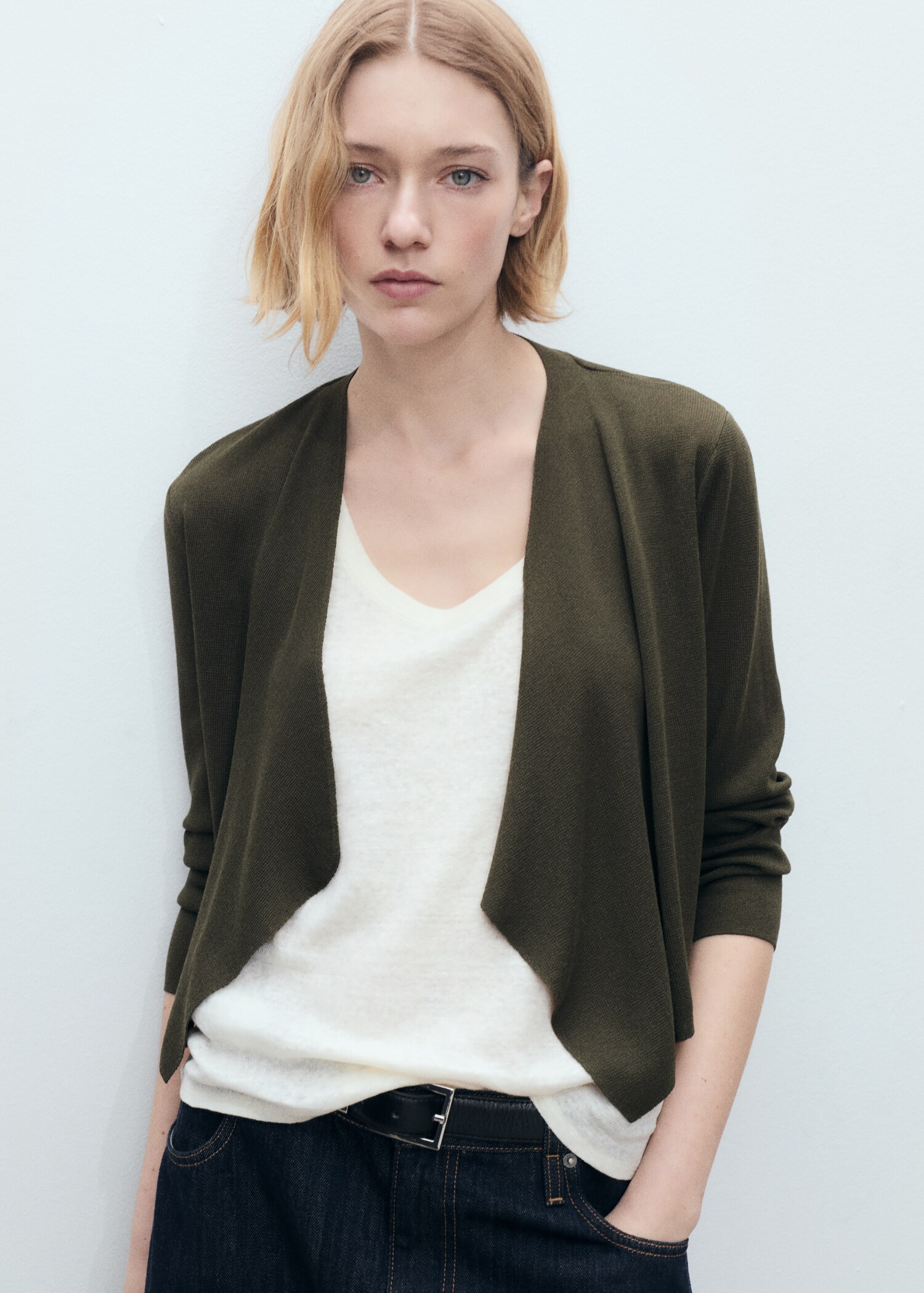 Knitted cropped cardigan - Medium plane