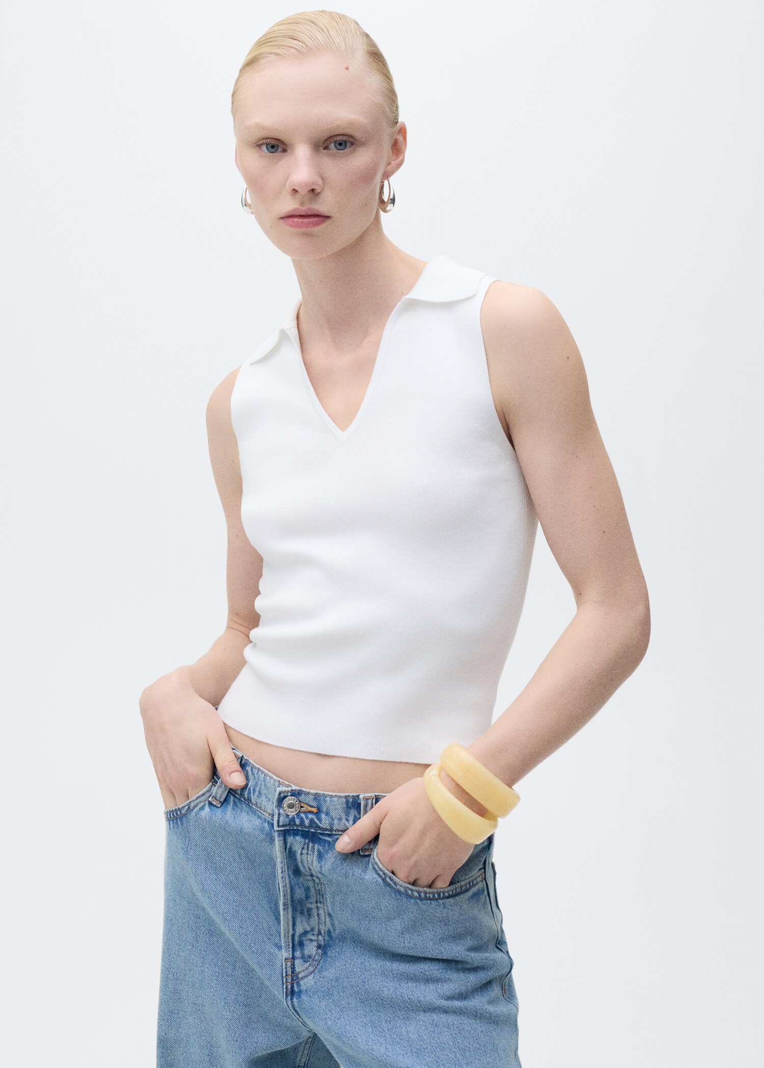 Polo-neck knitted top - Medium plane