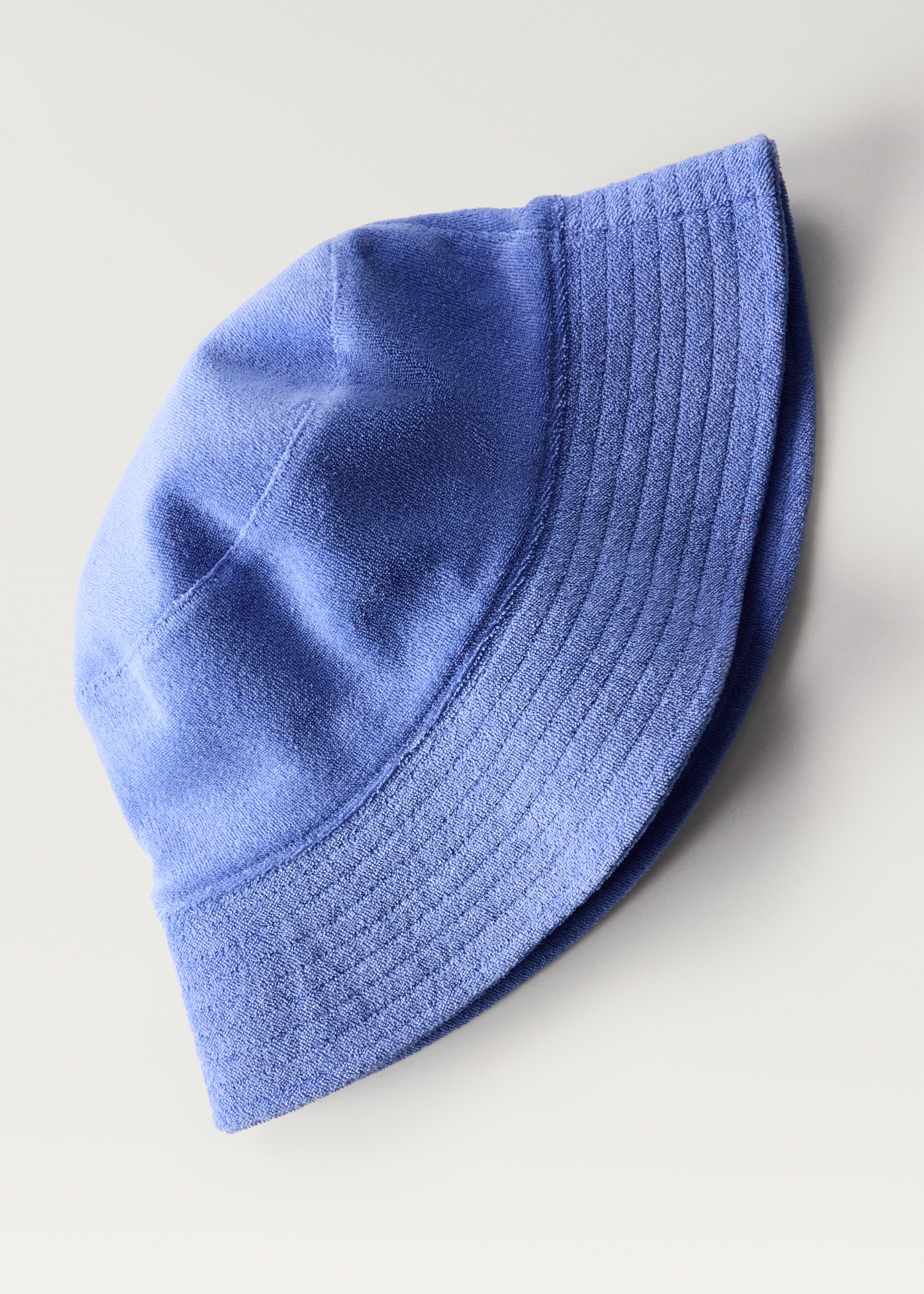 Gorra bucket efecte tovallola - Detall de l'article 2, Blau. Ref: 87077189-00.