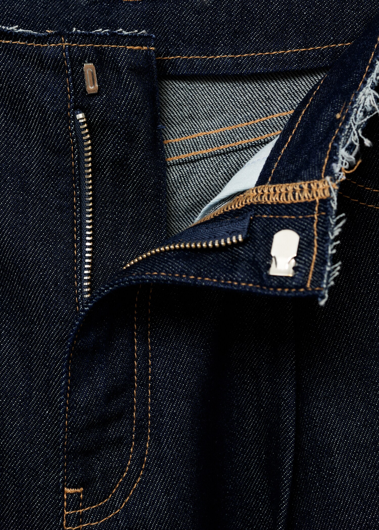 Wide leg denim trousers with frayed waist - Details of the article 0