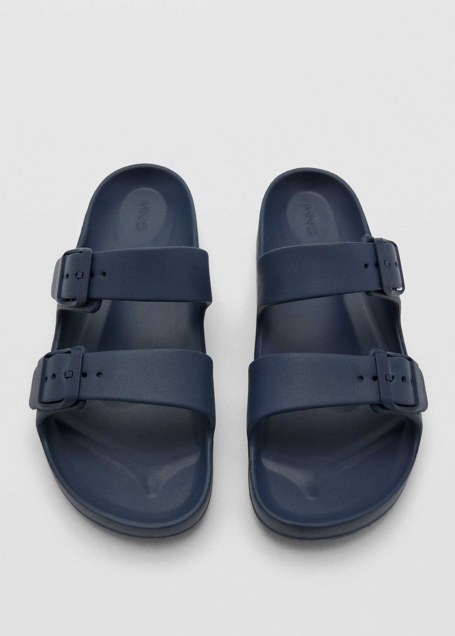 Flip-Flops mit Riemen und Schnalle - Detail des Artikels 2