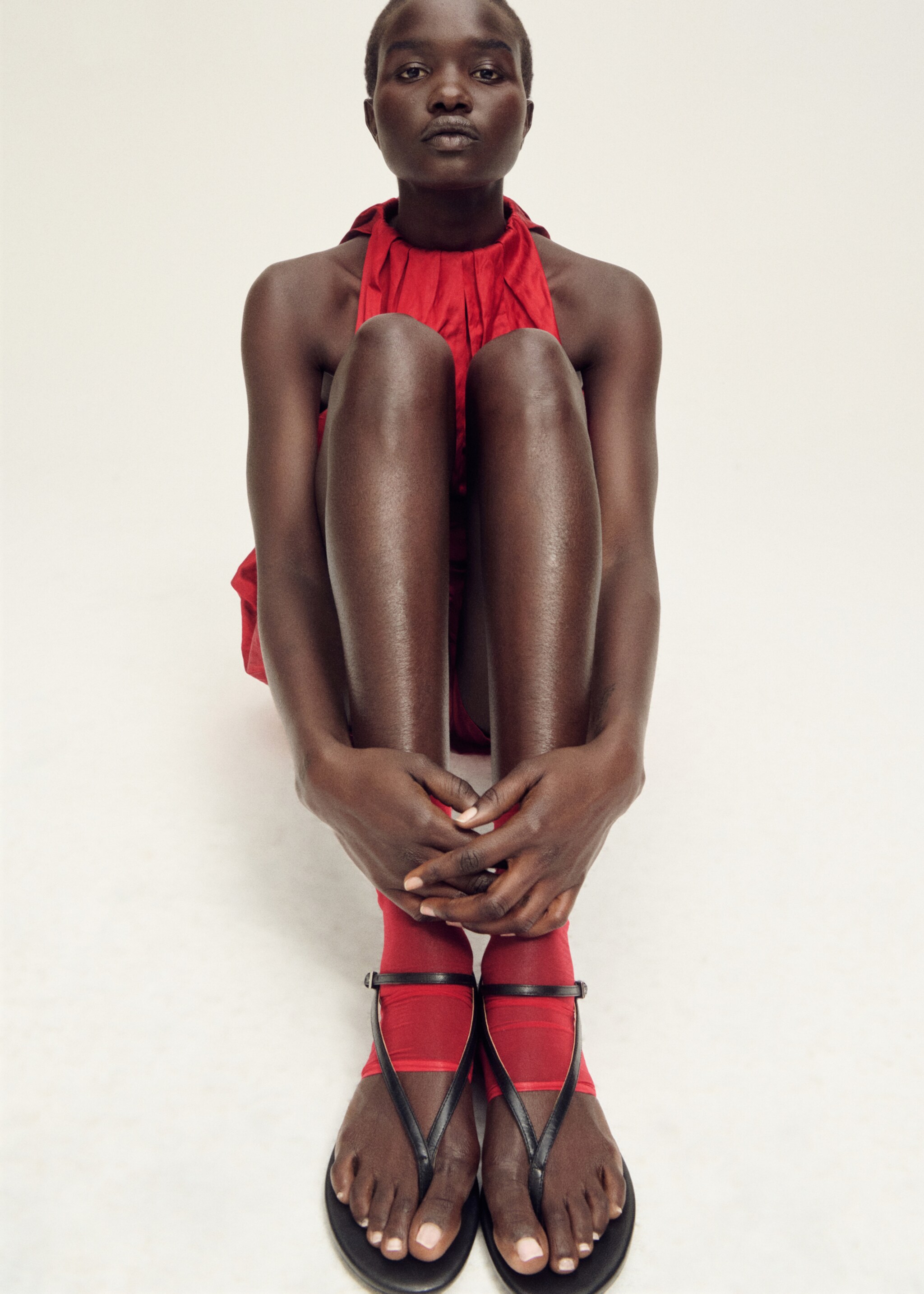 Thin veiled socks with opening - Details of the article 9, Red. Ref: 87077710-00.