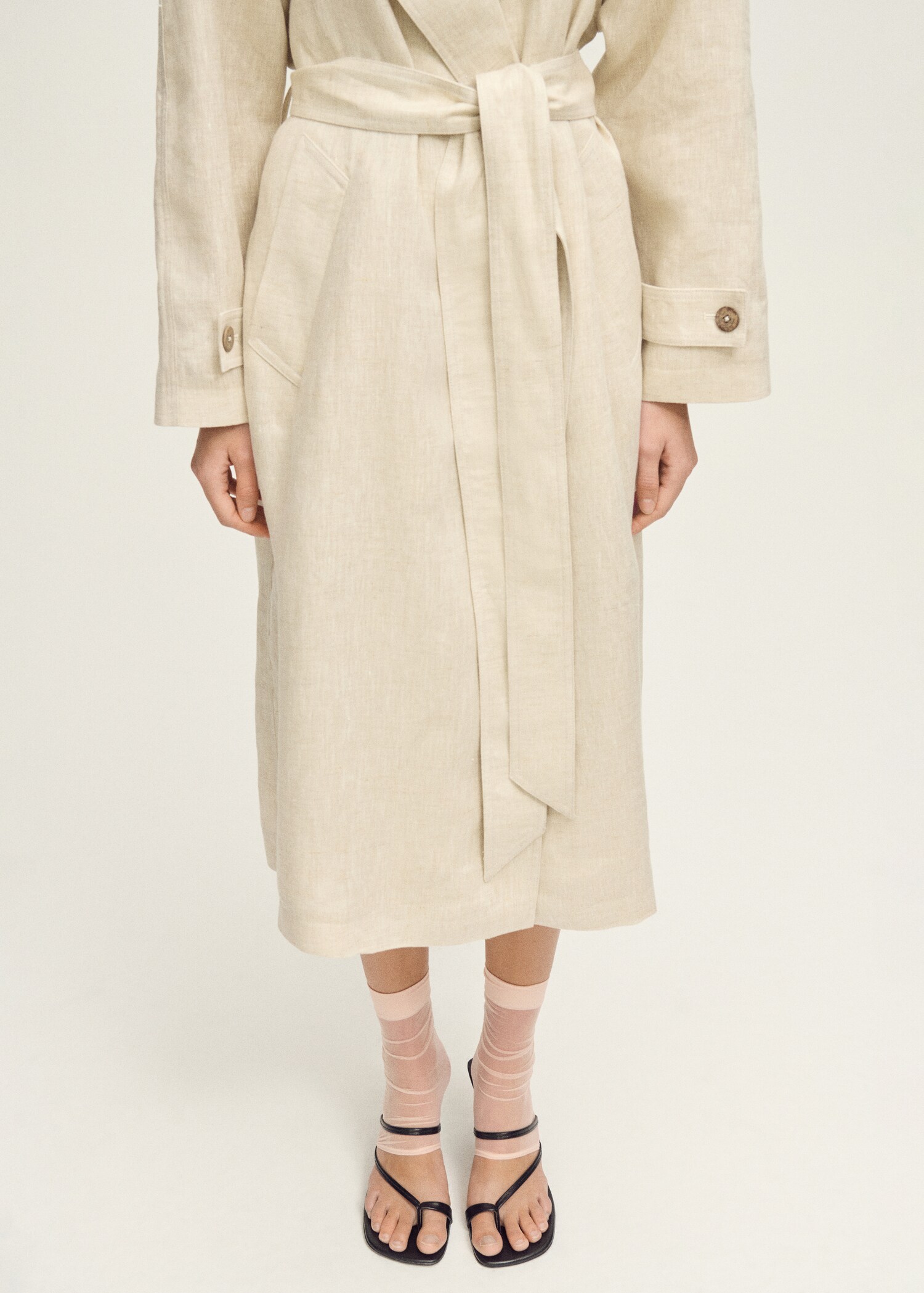 Thin veiled socks with opening - Details of the article 9