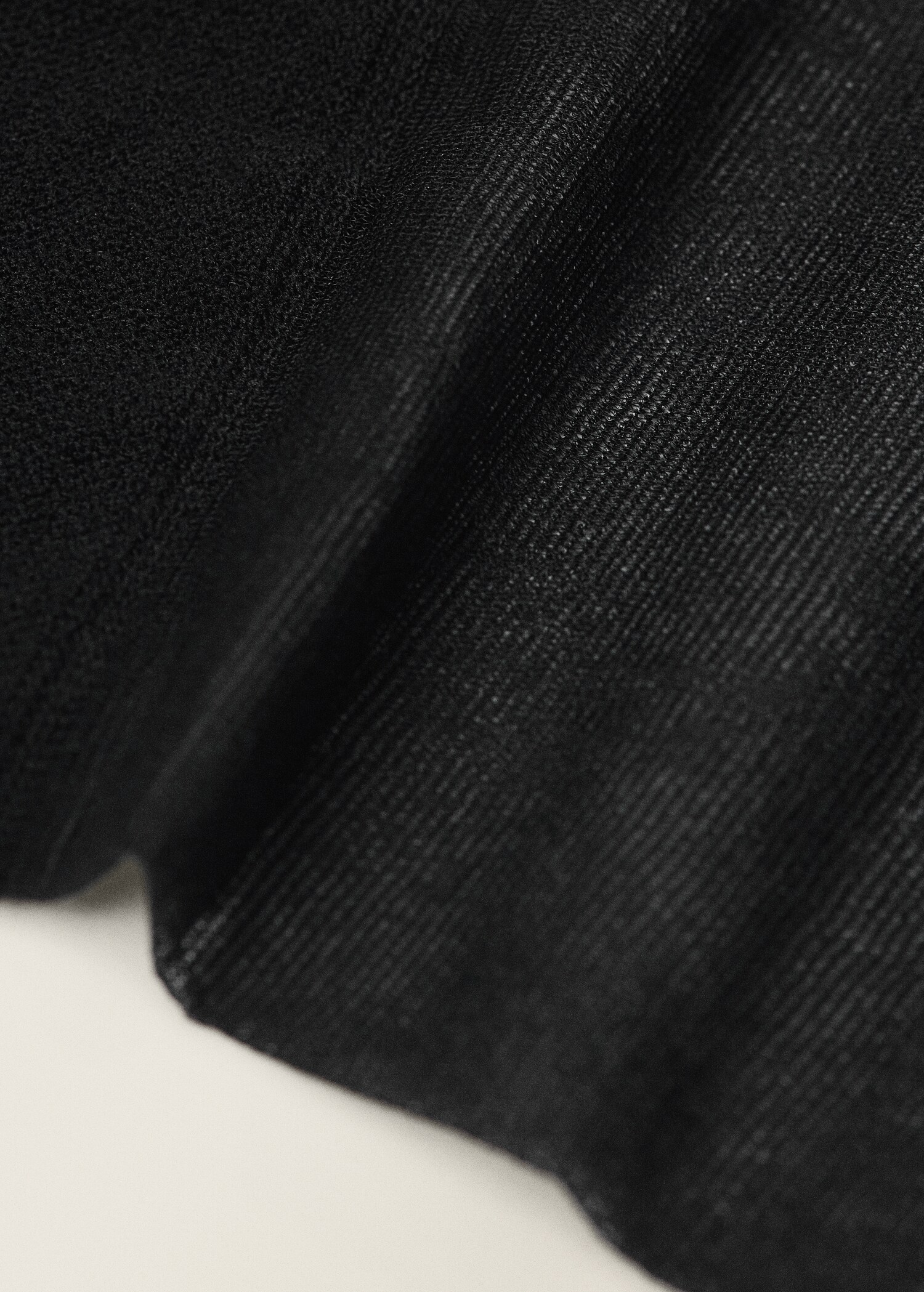 Thin veiled socks with opening - Details of the article 1