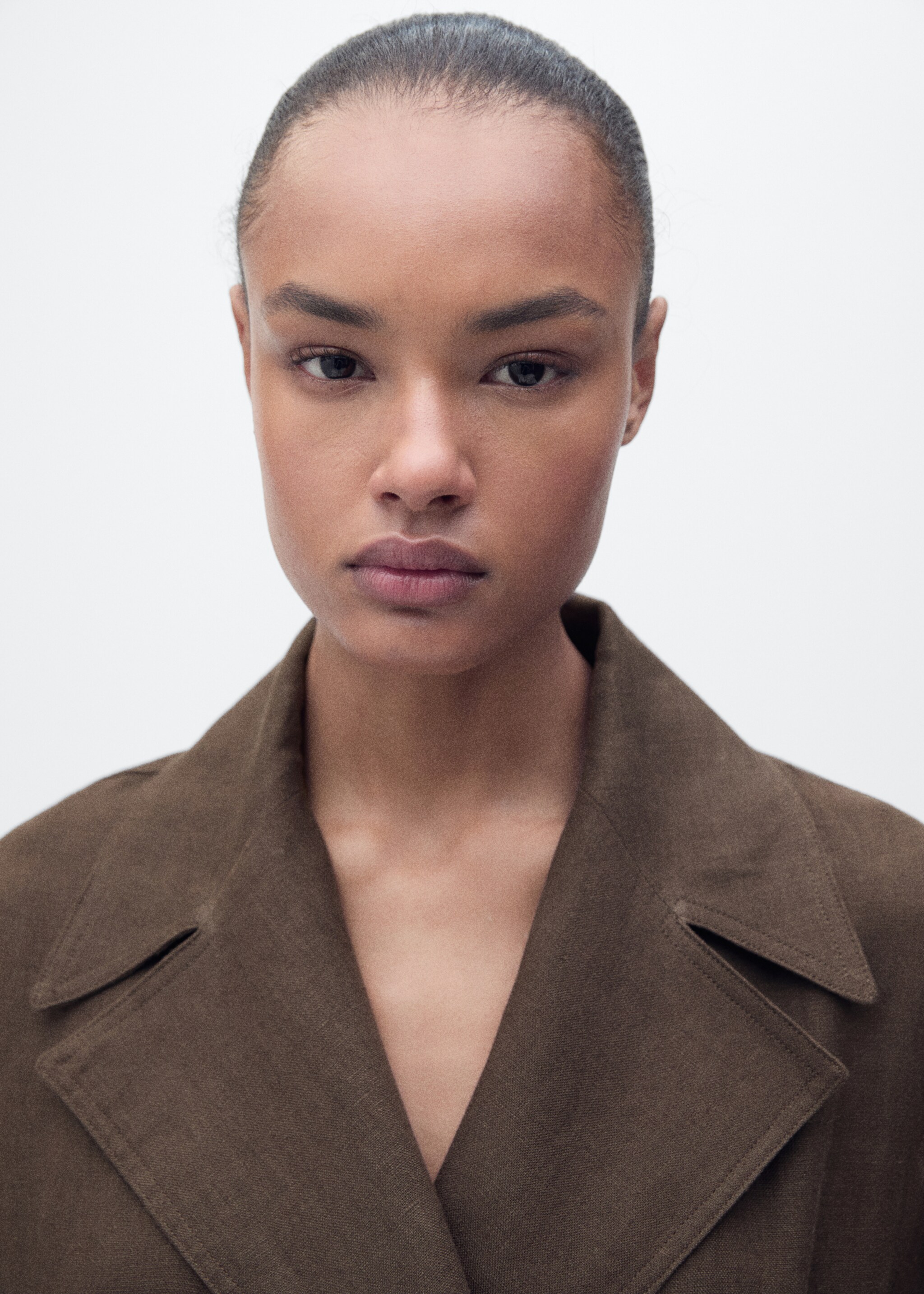 Double breasted linen trench - Details of the article 1, Brown. Ref: 87077888-00.