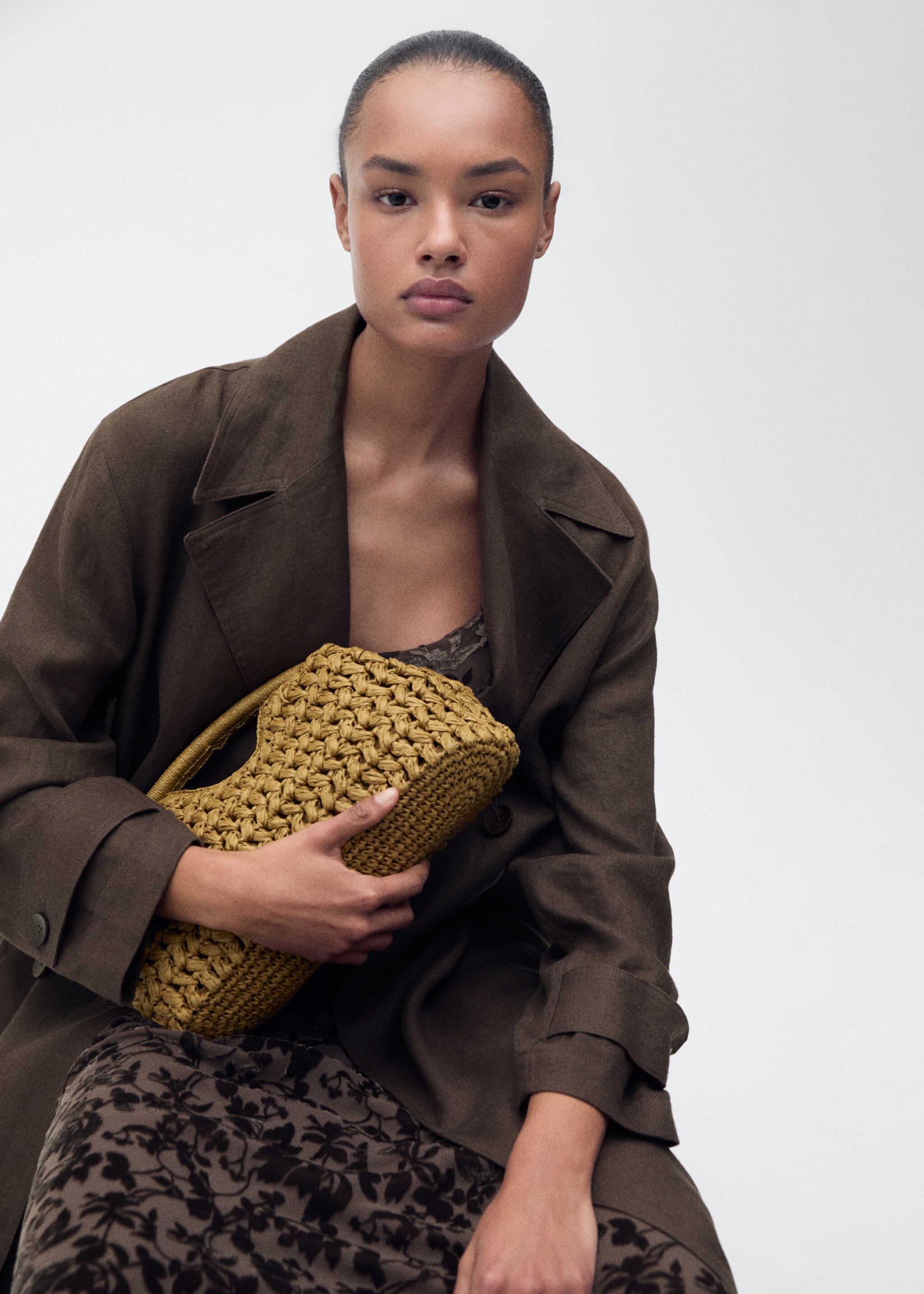 Double breasted linen trench - Details of the article 6, Brown. Ref: 87077888-00.