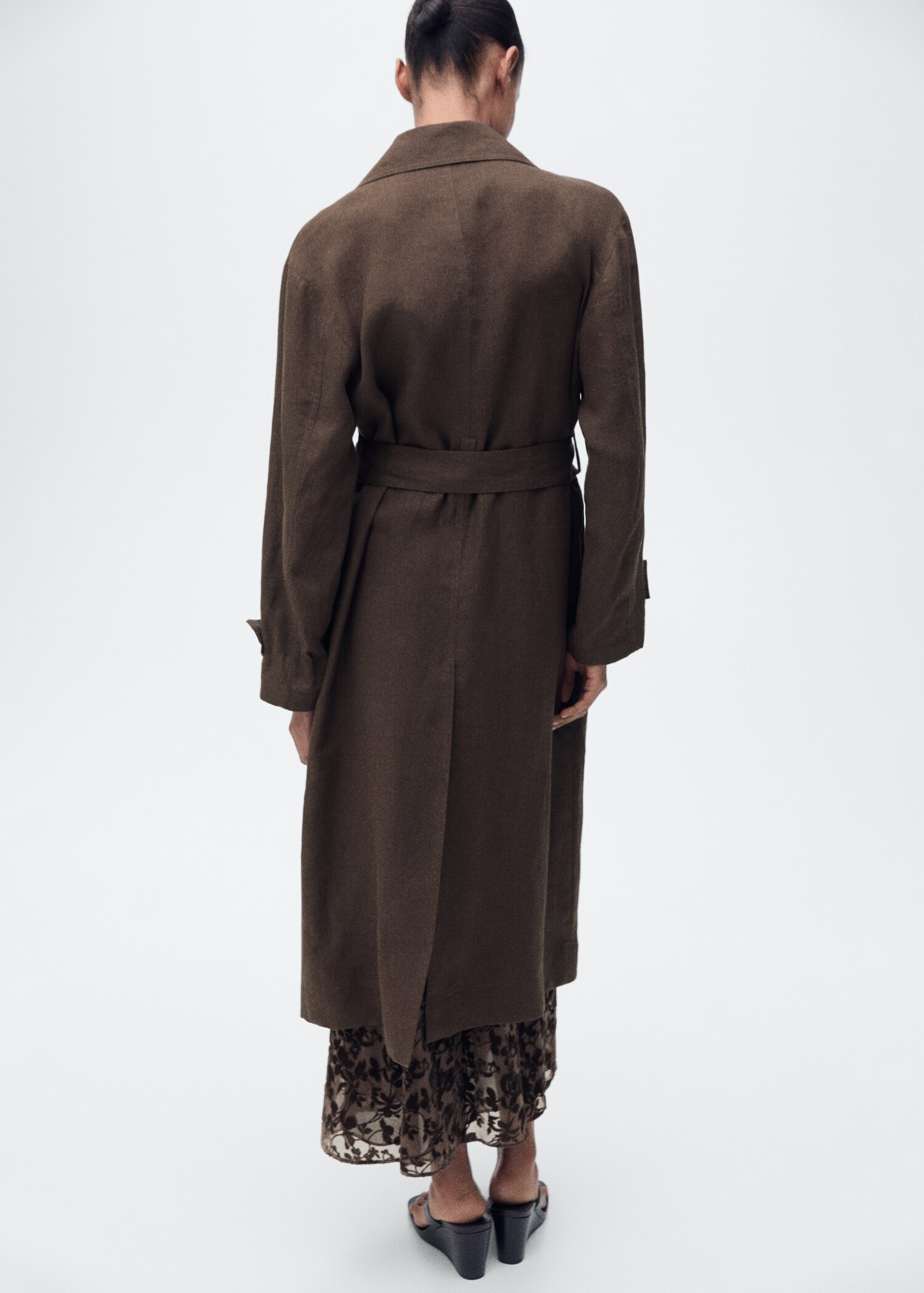 Double breasted linen trench - Reverse of the article