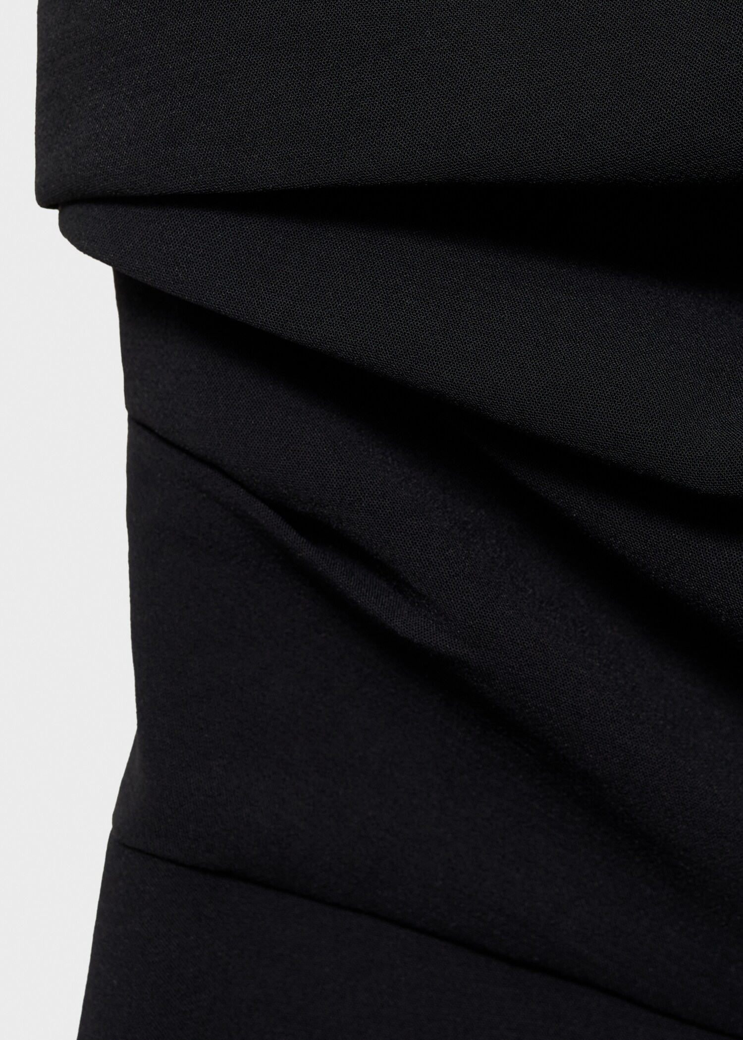 Asymmetrischer Jumpsuit mit drapiertem Detail - Detail des Artikels 8