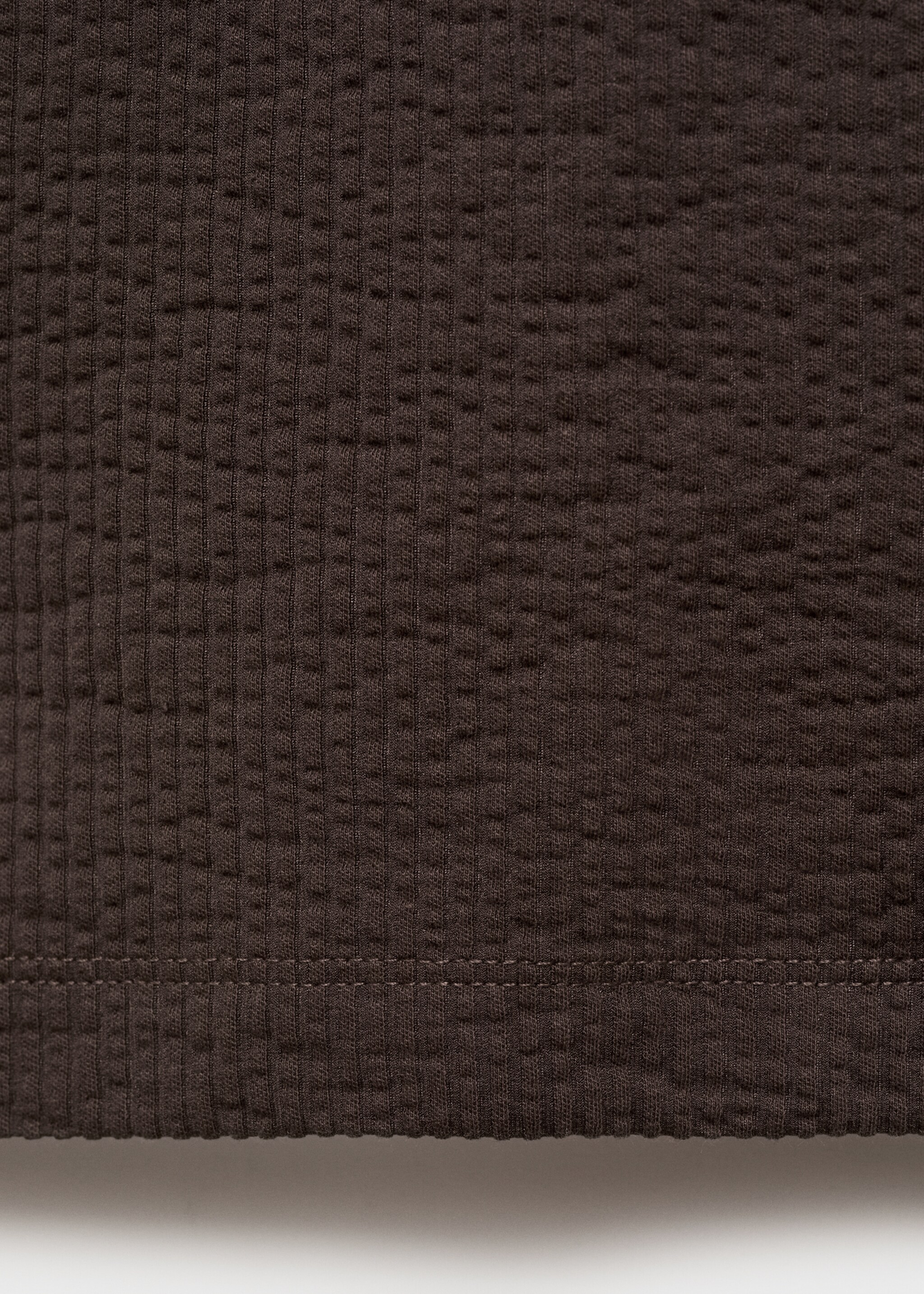 Cotton seersucker t-shirt - Details of the article 0, Chocolate. Ref: 87077894-00.