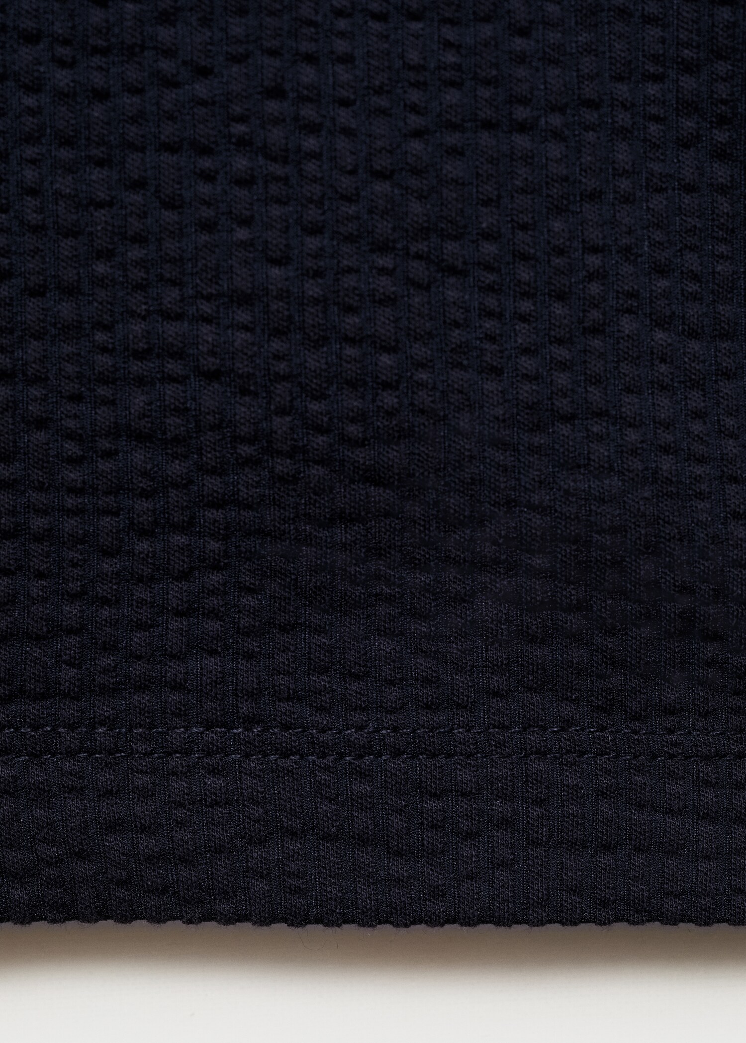 T-Shirt aus Seersucker-Baumwolle - Detail des Artikels 0