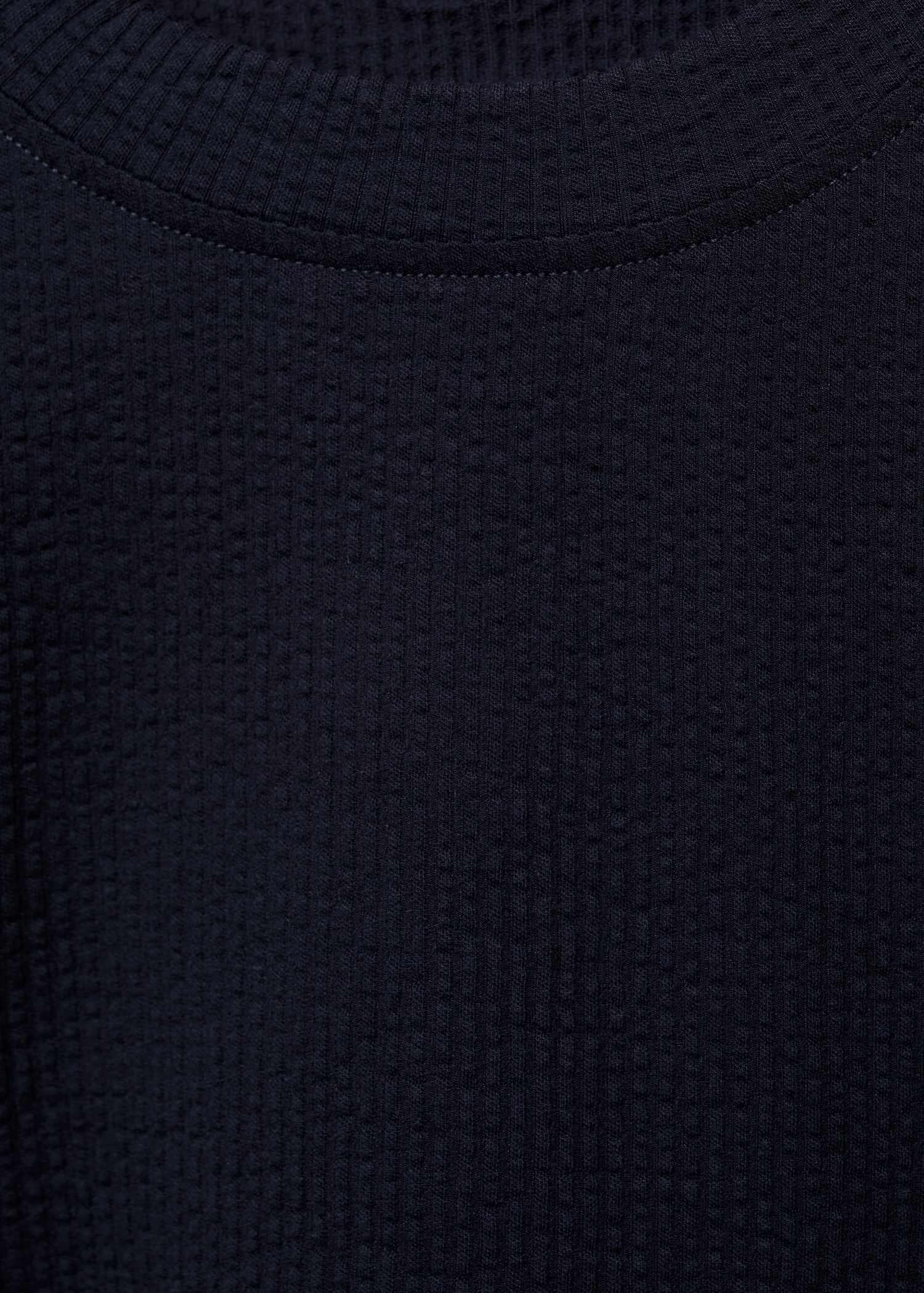 T-Shirt aus Seersucker-Baumwolle - Detail des Artikels 8