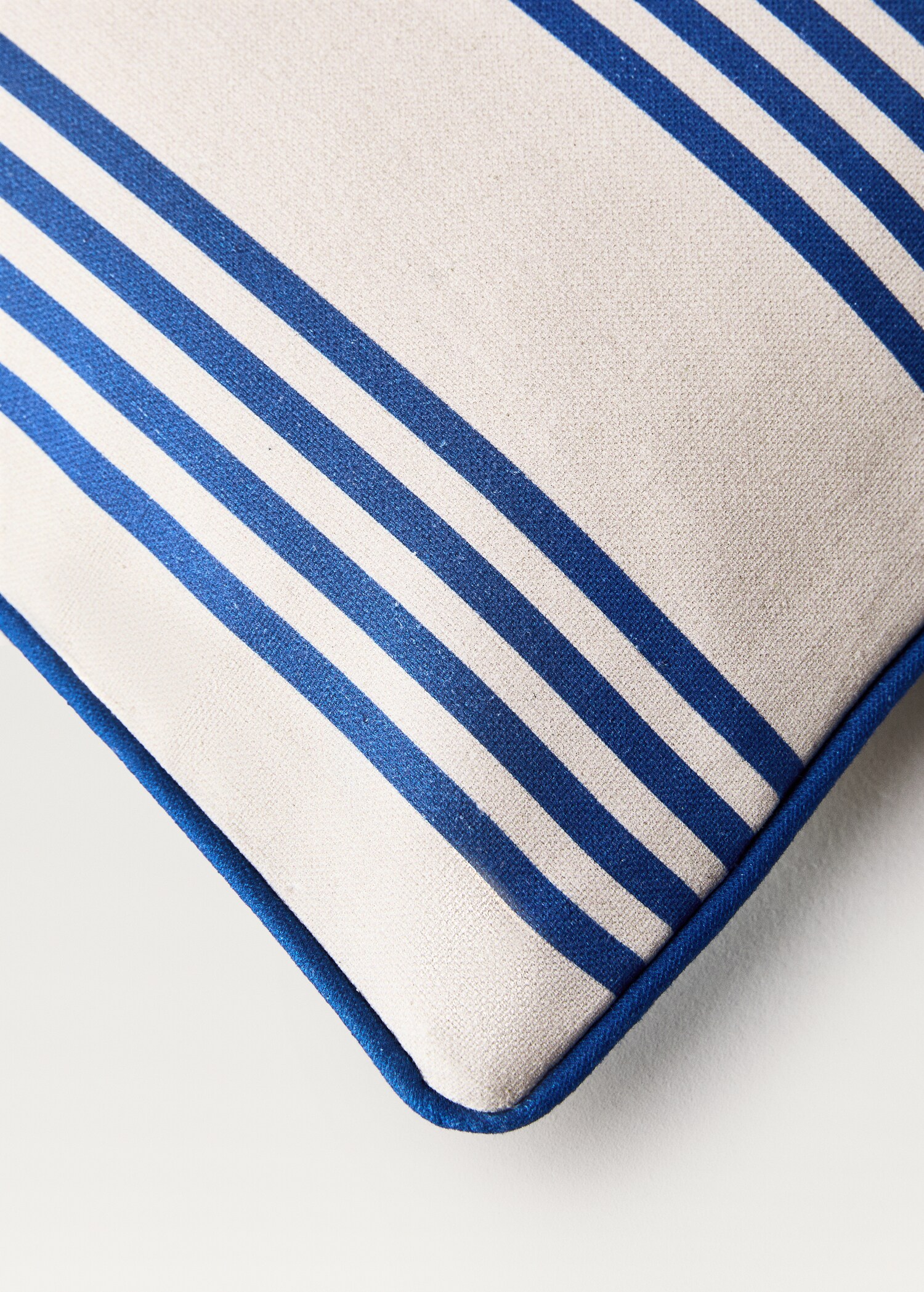 Voděodolný pruhovaný povlak na polštářek 45x45 cm - Detail zboží 2